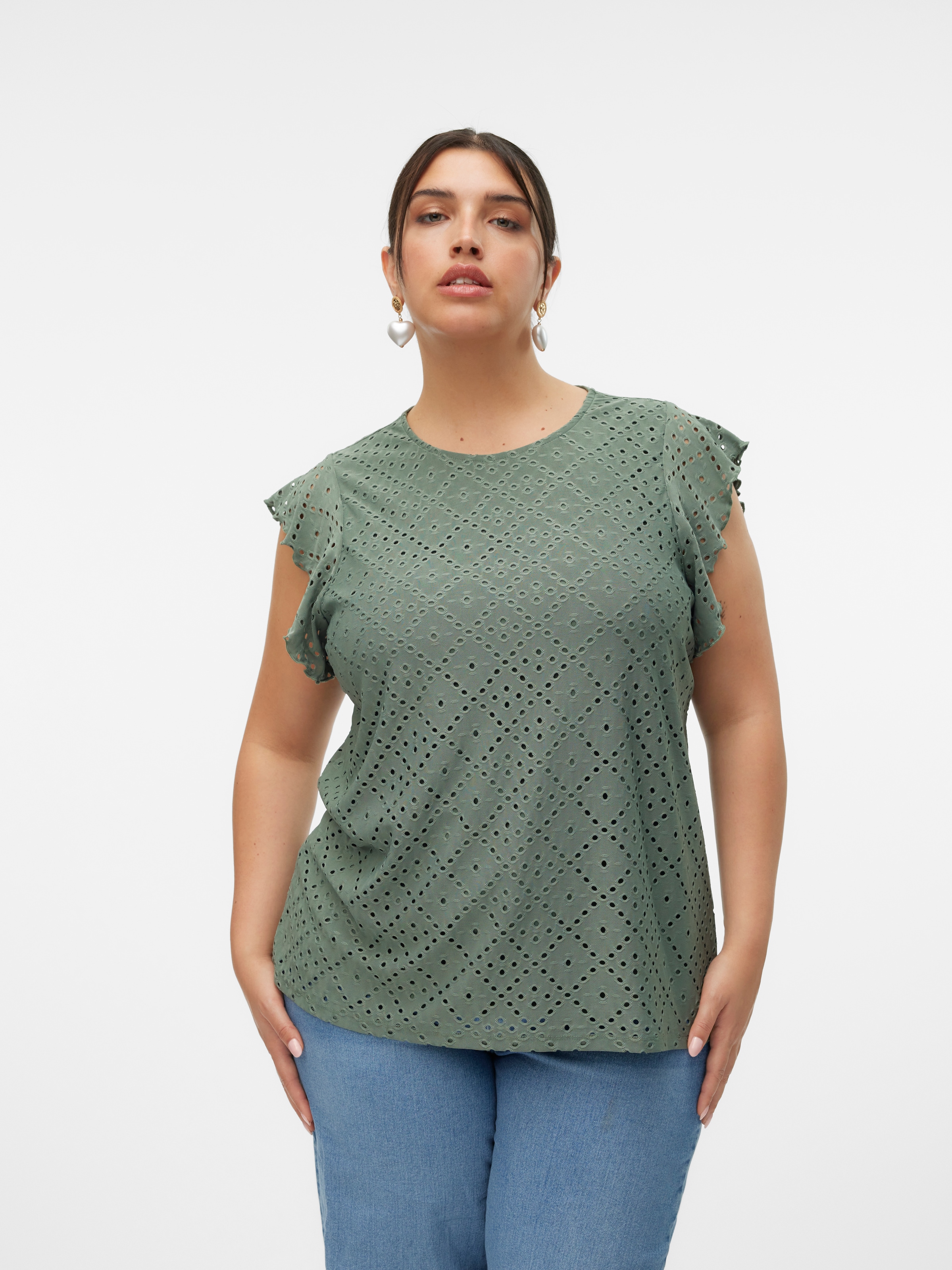 Image of Vero Moda Curve Spitzenshirt "VMCTASSA SL FRILL TOP NOOS CUR" Materialmix, loose fit