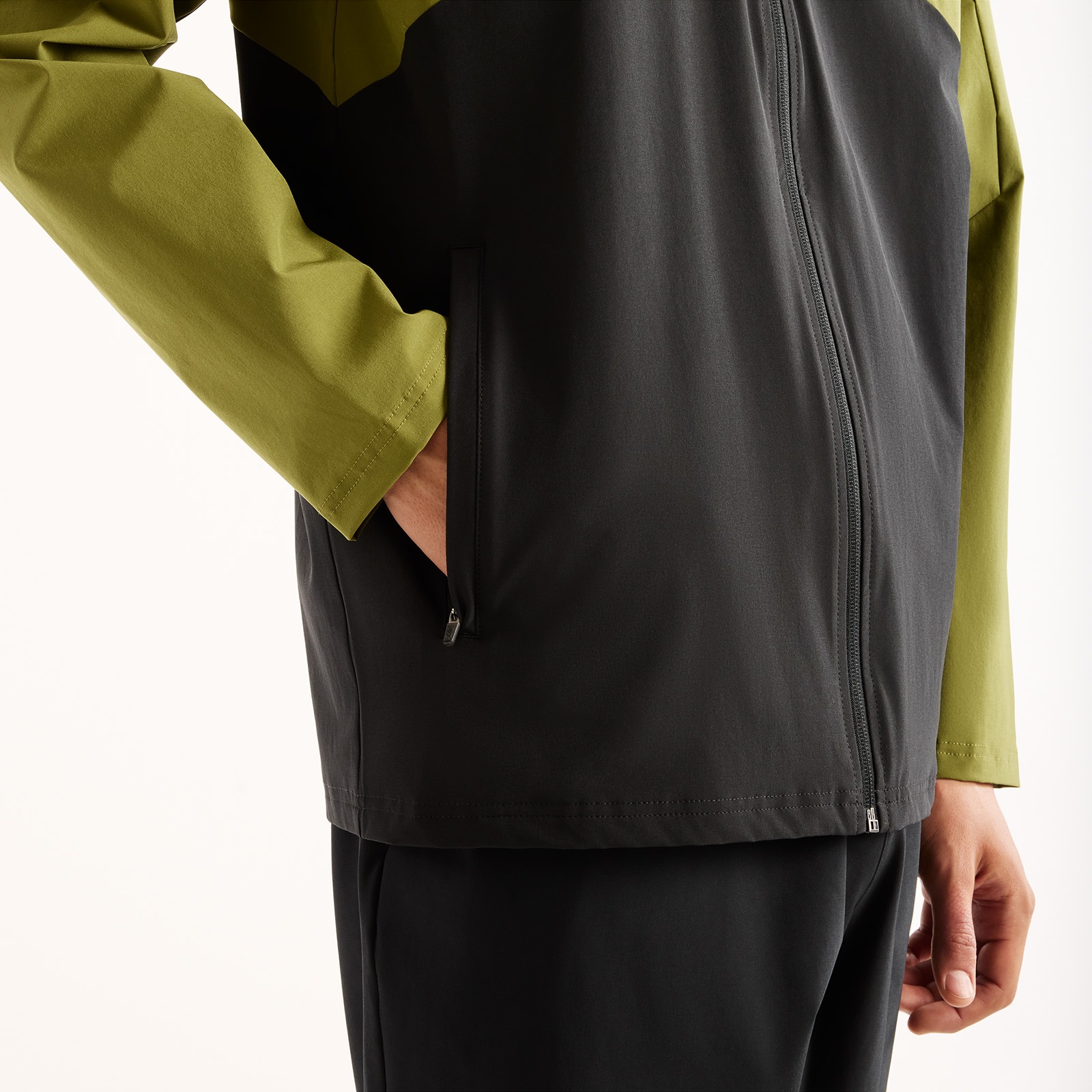 New Balance Trainingshose »UTILITY STRETCH WOVEN PANT«  Trainingshose für Fitness und Sportmode, sportlicher Stil
