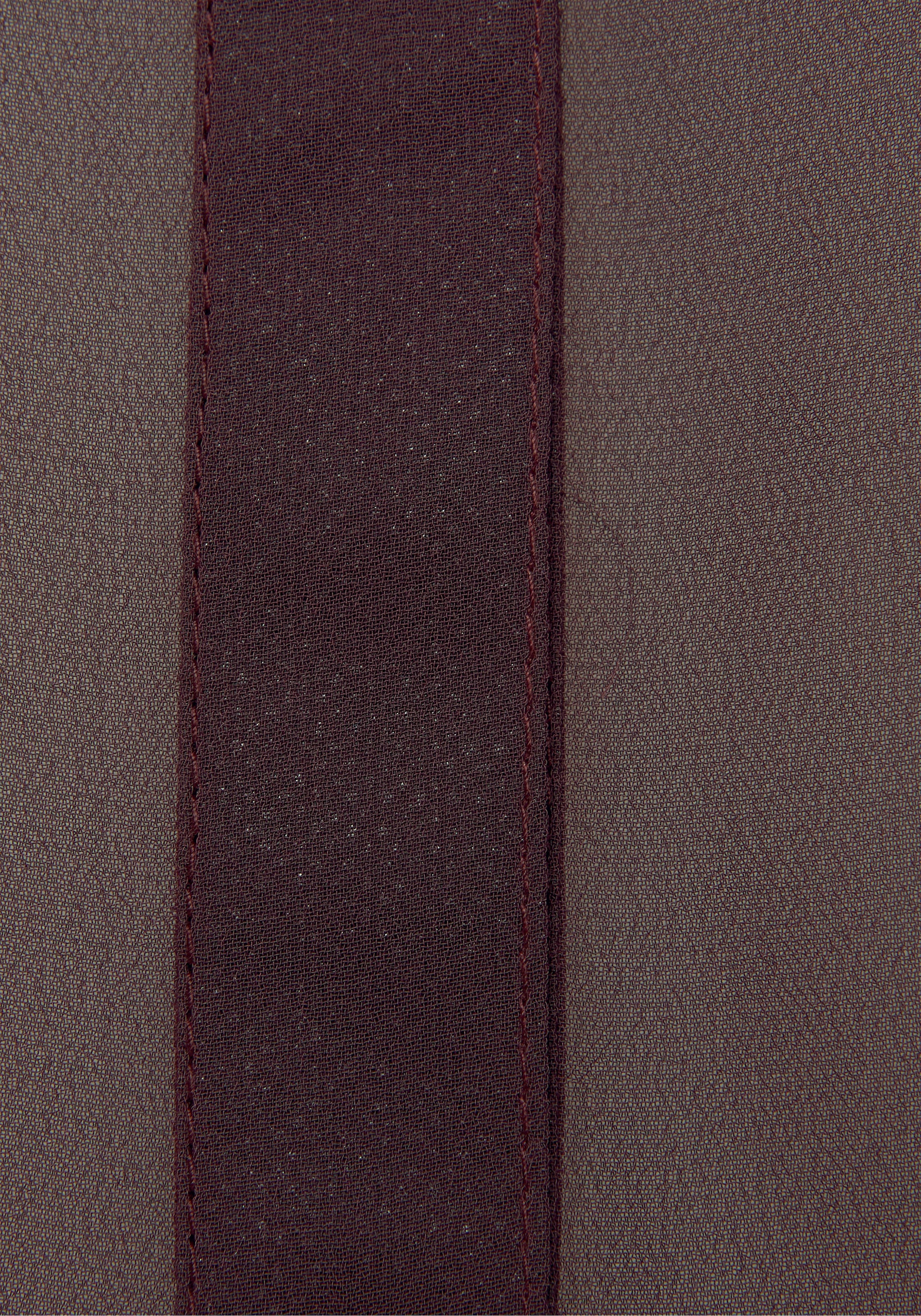 LASCANA Chiffonbluse mit modischen Rüschen
