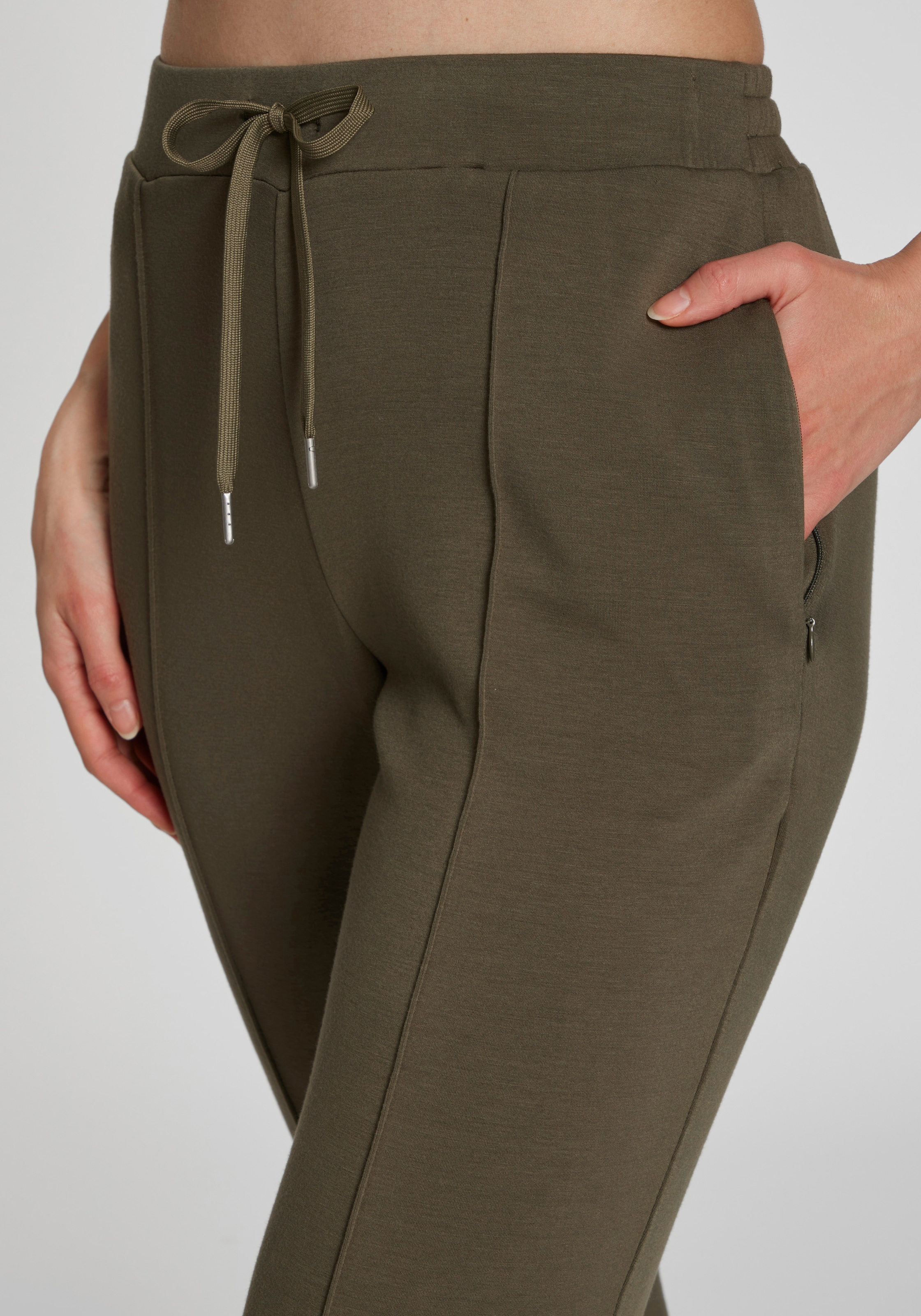 French Connection Pantalon de jogging  forme étroite avec pince allongeante