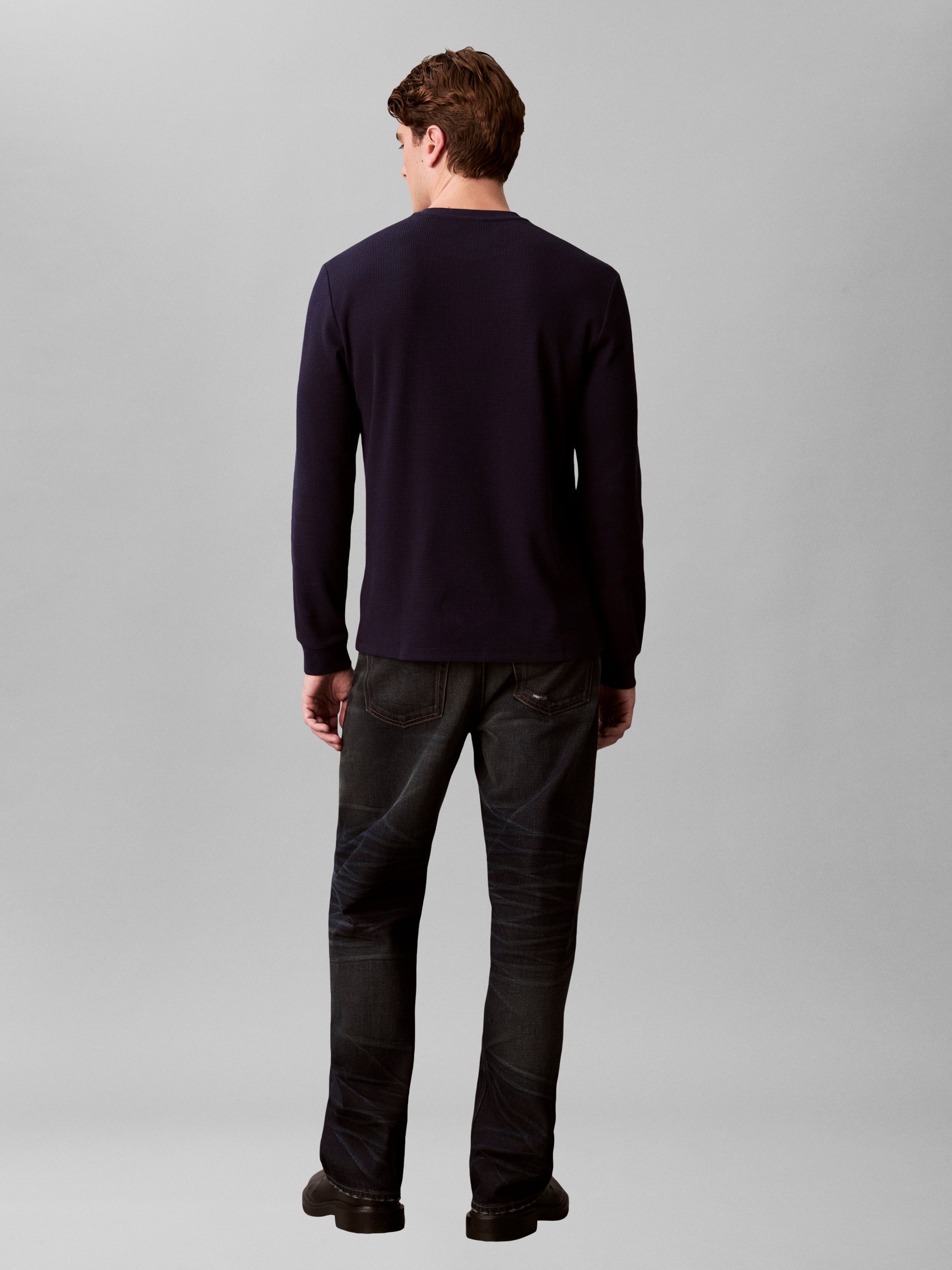 Calvin Klein Jeans T-shirt à manches longues »LS WAFFLE BADGE CREWNK TEE« avec encolure ronde