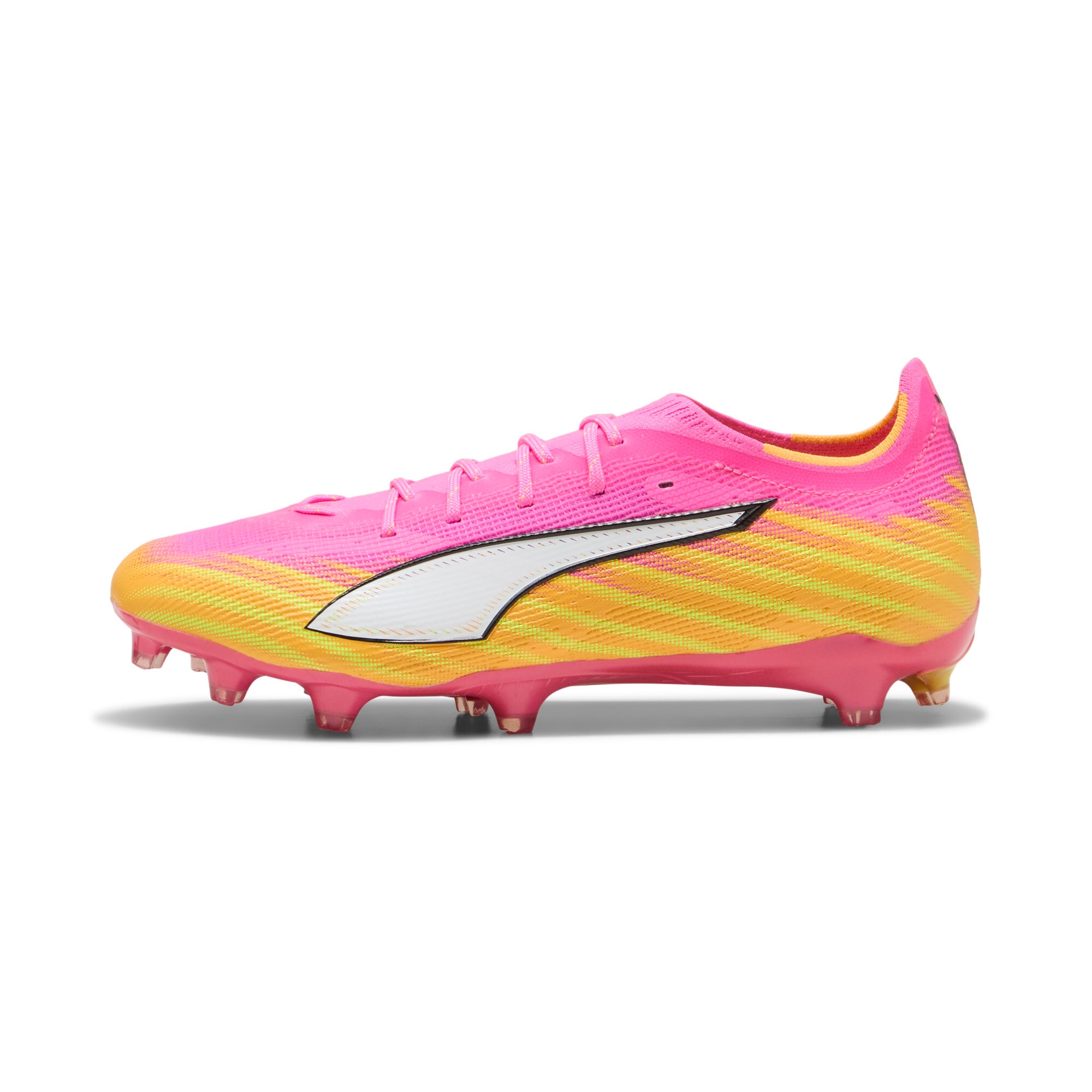 PUMA Chaussure de football »ULTRA 6 PRO FGAG«  avec profil à crampons pour terrains en gazon et gazon synthétique, en synthétique