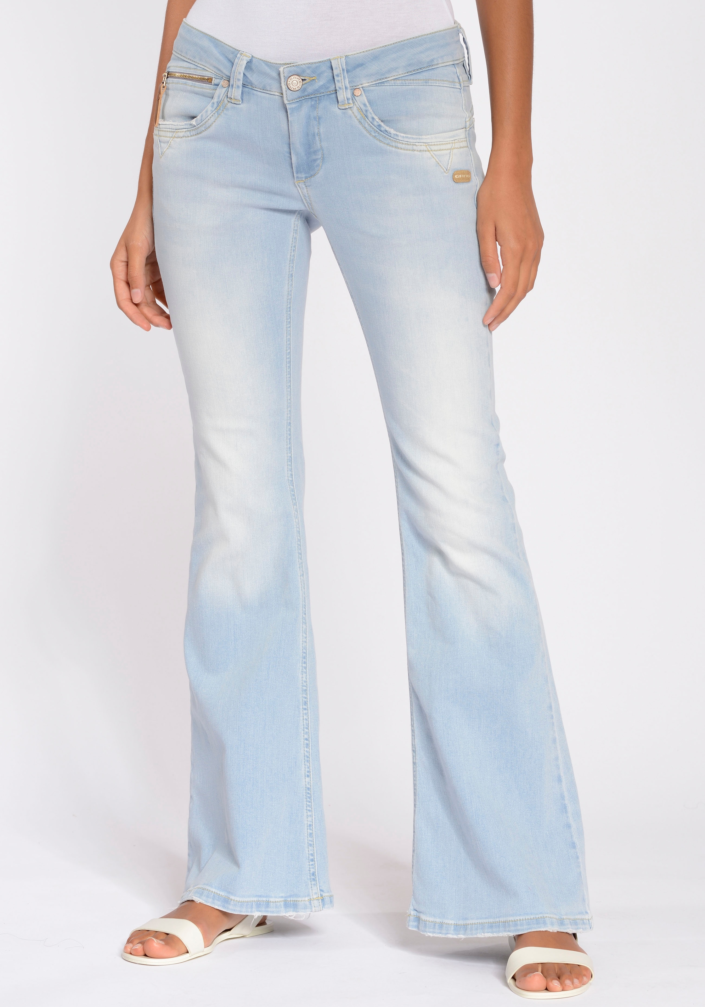 GANG Bootcut-Jeans »94NIKITA FLARED«, 5-Pocket Style simplement mit der an Acheter Zipper Coinpocket