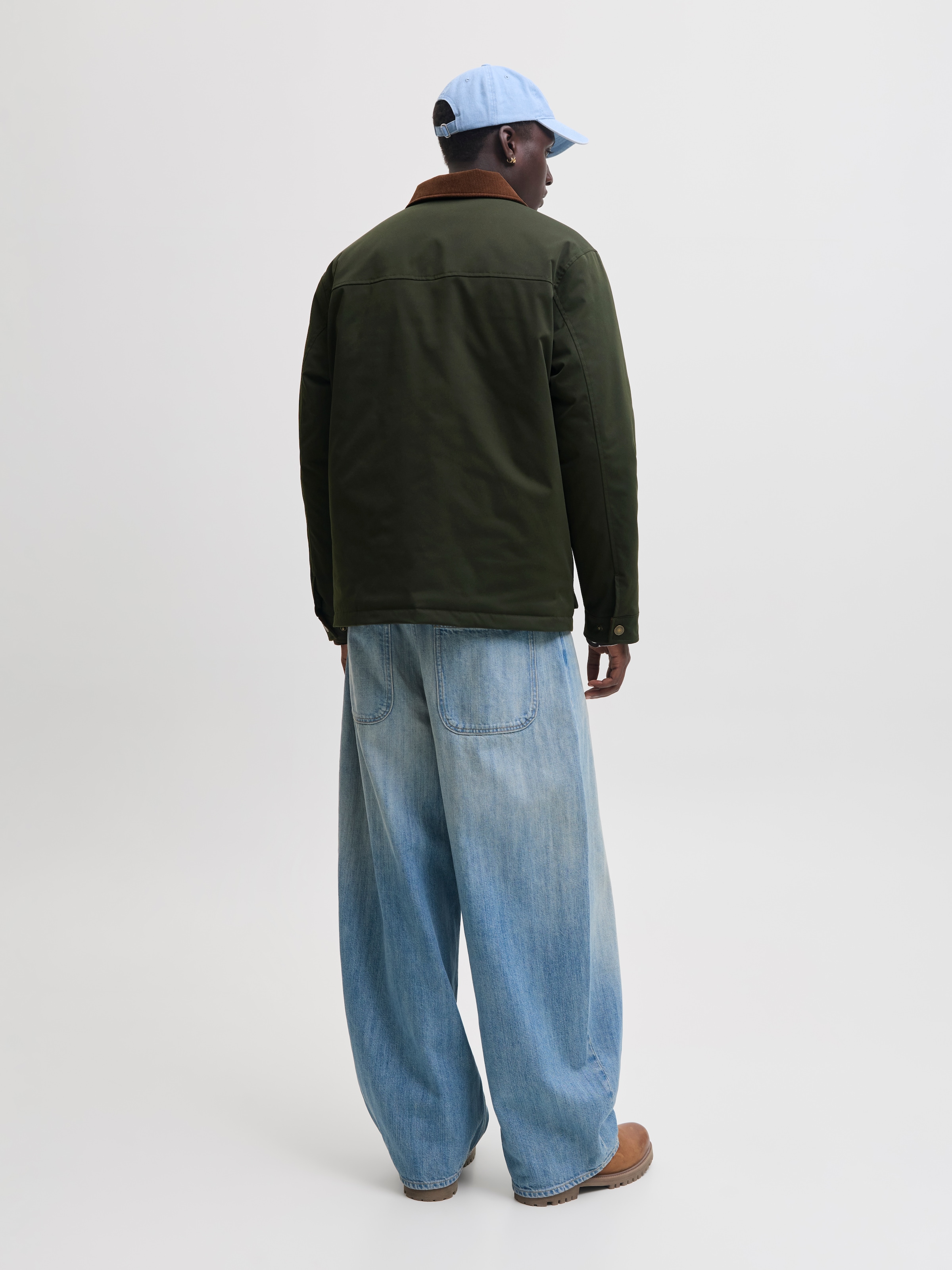 Jack & Jones Fieldjacket »JORNORREBRO PADDED BARN JACKET SN« Kunstfaser, mit Knopfleiste