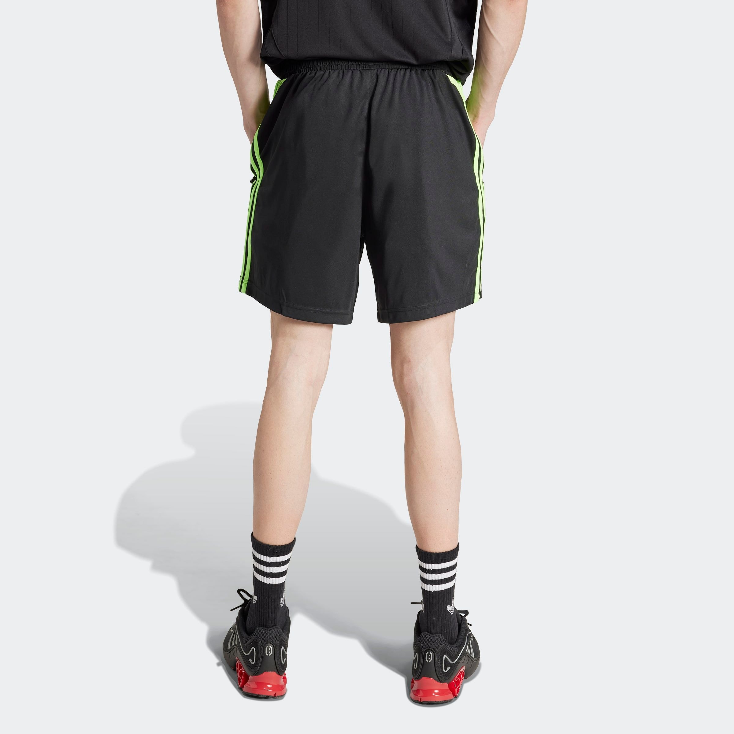 adidas Originals Shorts »TEAMGEIST SHO«, (1 tlg.)