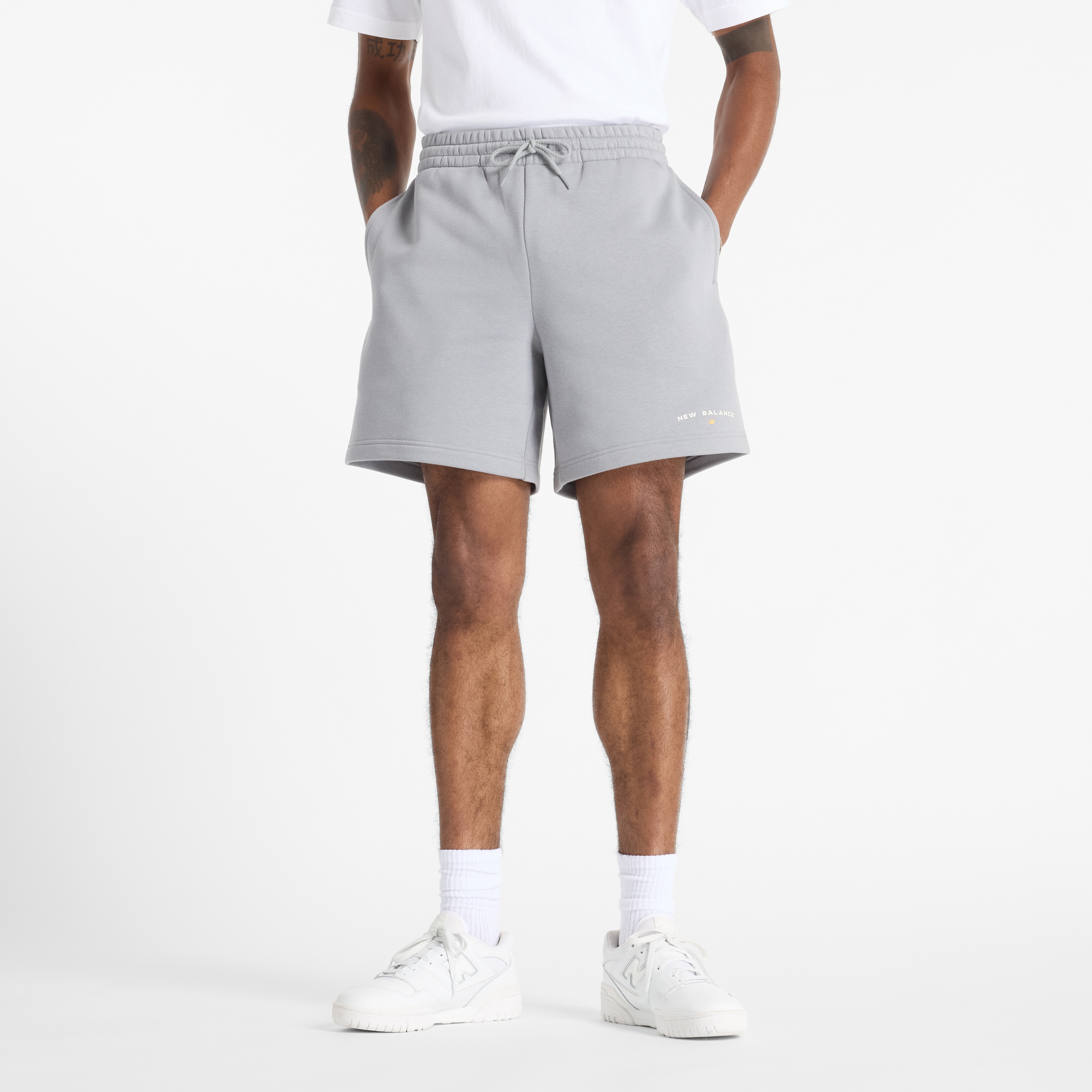 New Balance Sweatshorts »Reimagined Fleece Graphic Short 7"«