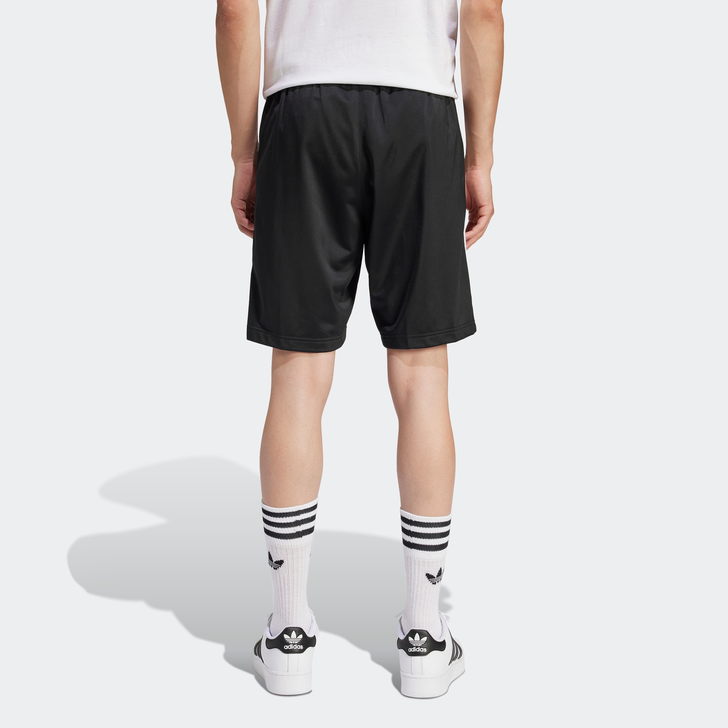 adidas Originals Shorts »FBIRD SHORT«, (1 tlg.)