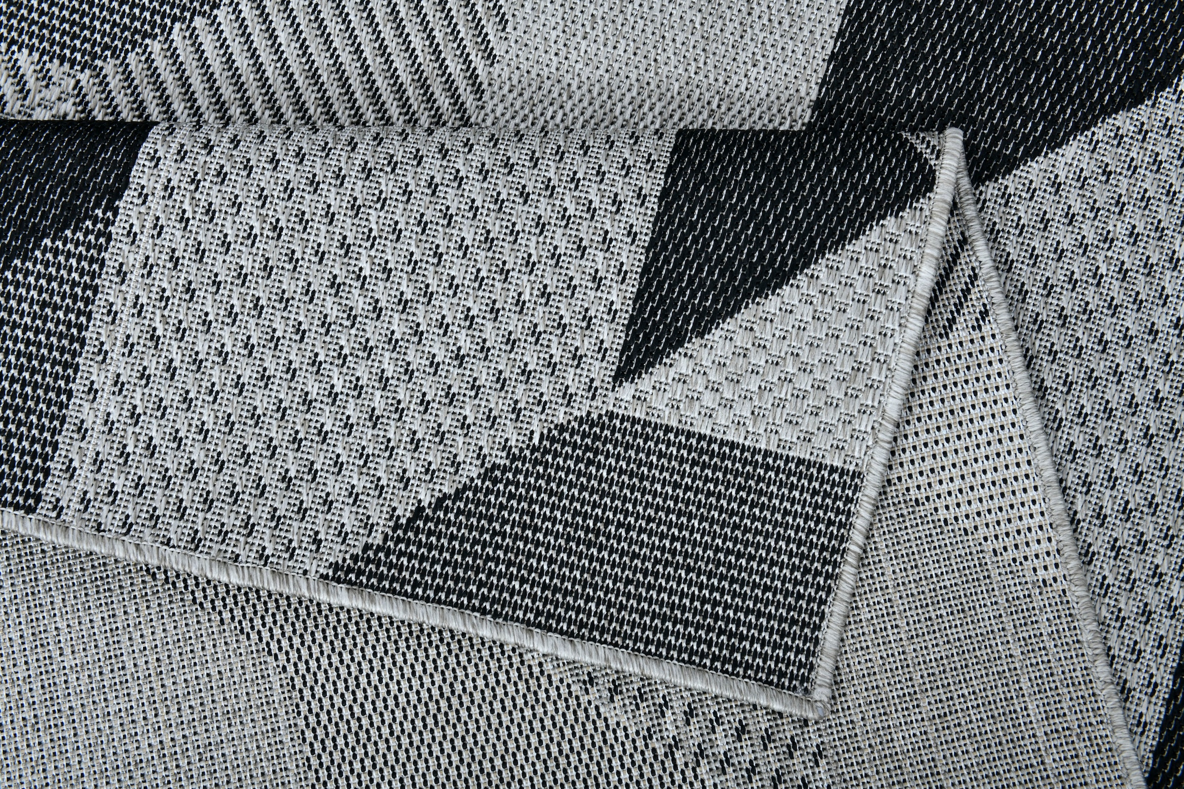 Home affaire Teppich »Borfin«, rechteckig, 7 mm Höhe, mit geometrischem Muster, schmutzabweisend, In- und Outdoor geeignet