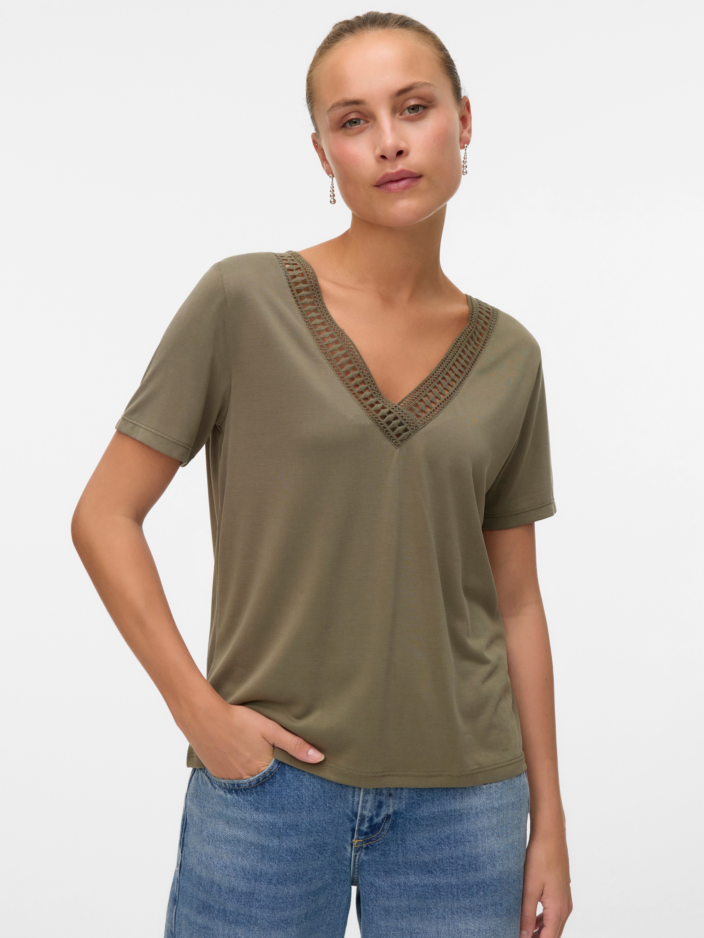 Image of Vero Moda Kurzarmshirt "VMSAVANNAH LACE 2-WAY SS TOP JRS"