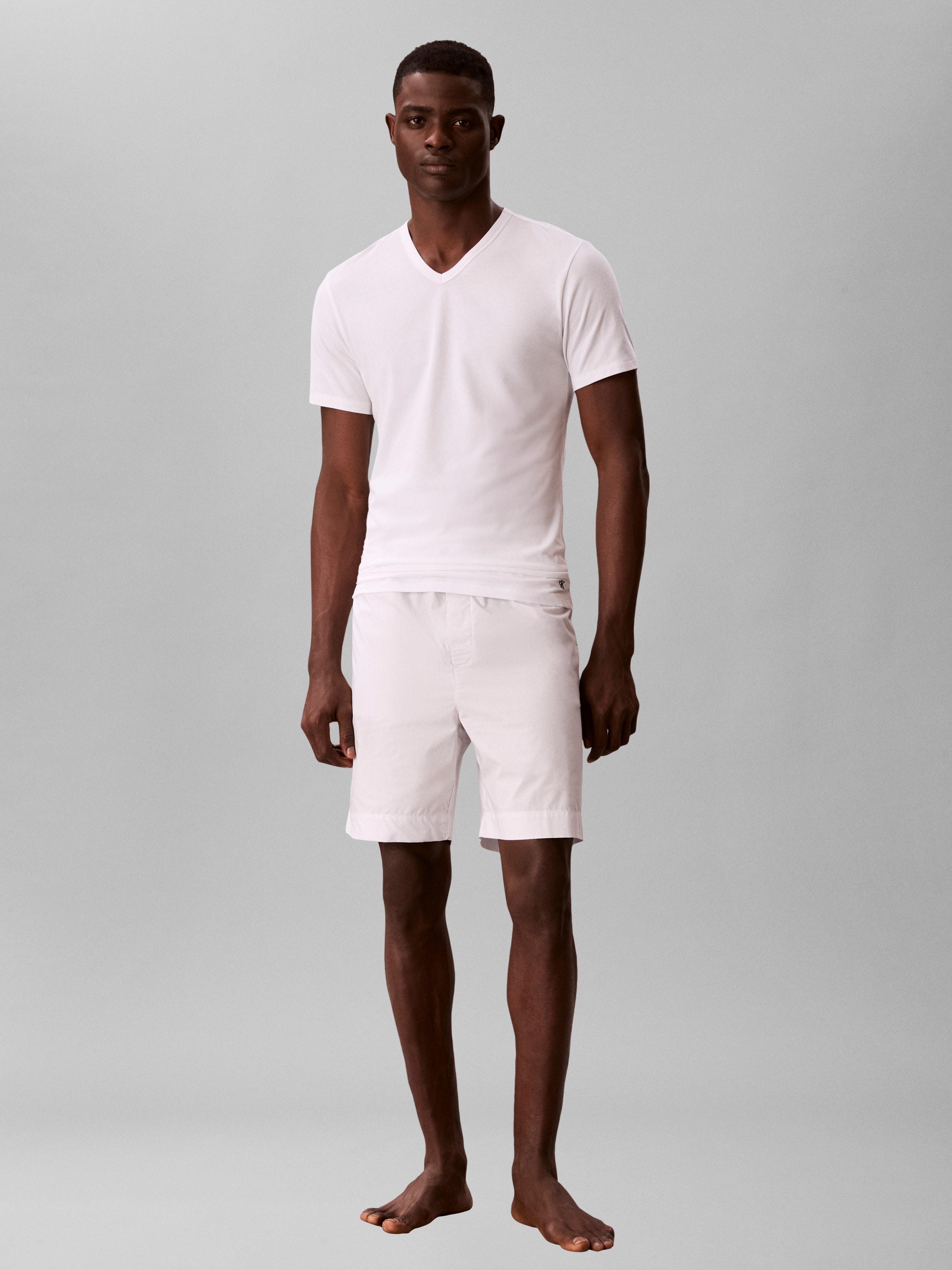 Calvin Klein Underwear T-shirt »S/S V NECK 3PK« Packung, 3er-Pack, 3 mit Logo am Saum