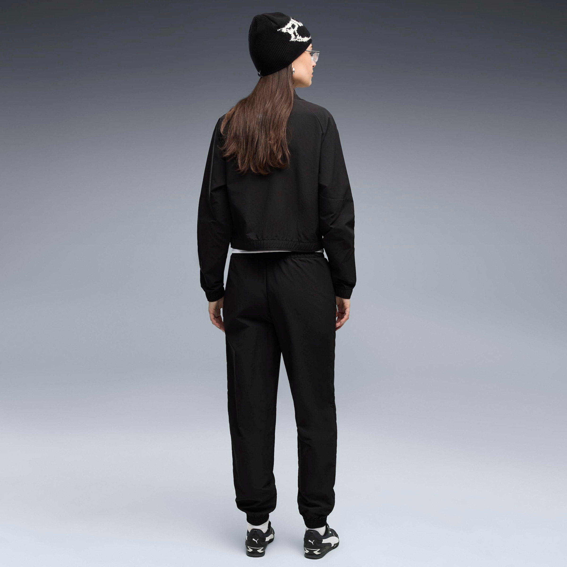 PUMA Jogging »WOVEN STANDARD SUIT CL« 2 ensemble en deux pièces, avec patte de boutonnage, coupe-vent, isolant thermique