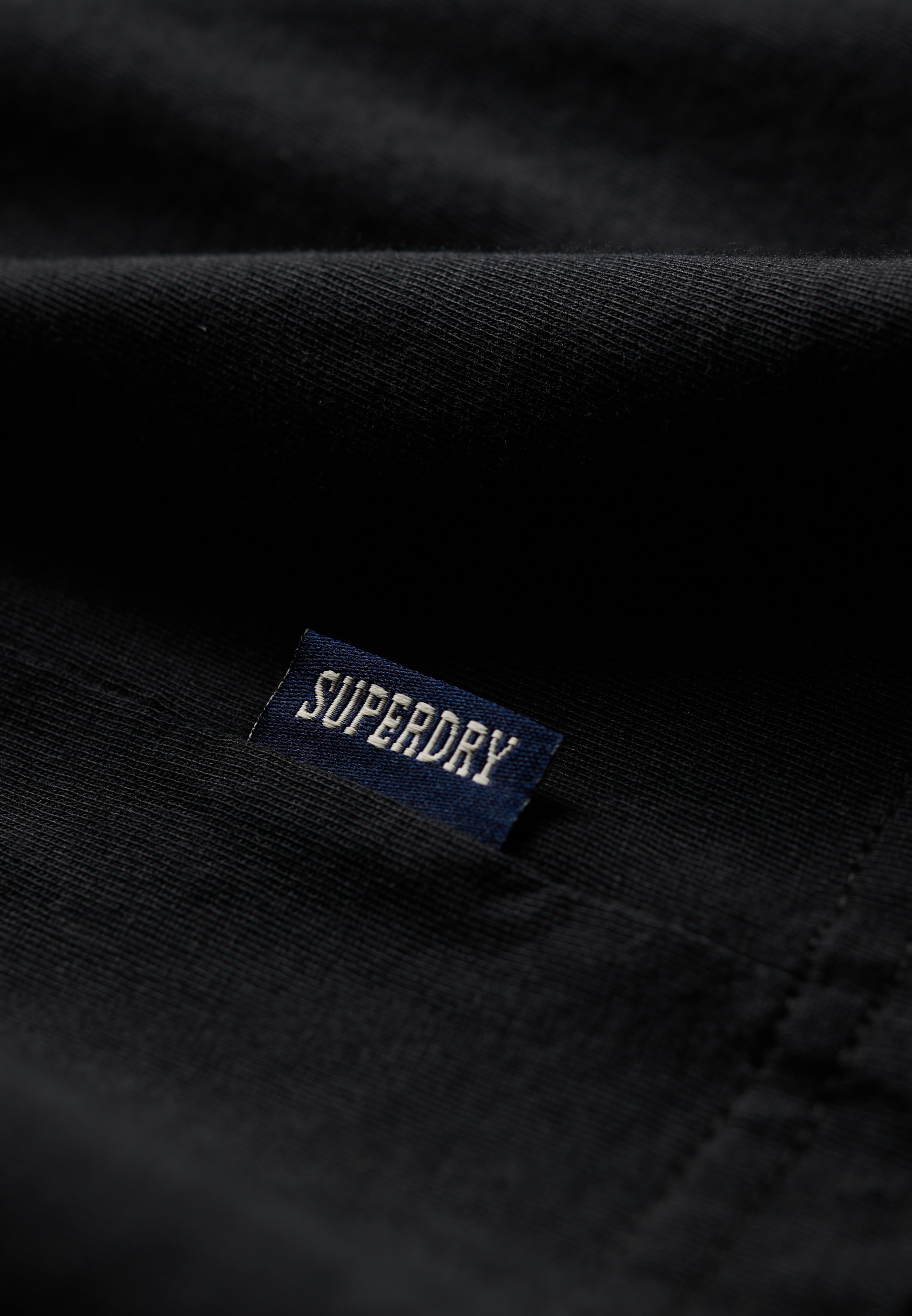 Superdry Débardeur »ESSENTIAL LOGO TANK UB« à coupe décontractée, en coton et jersey simple