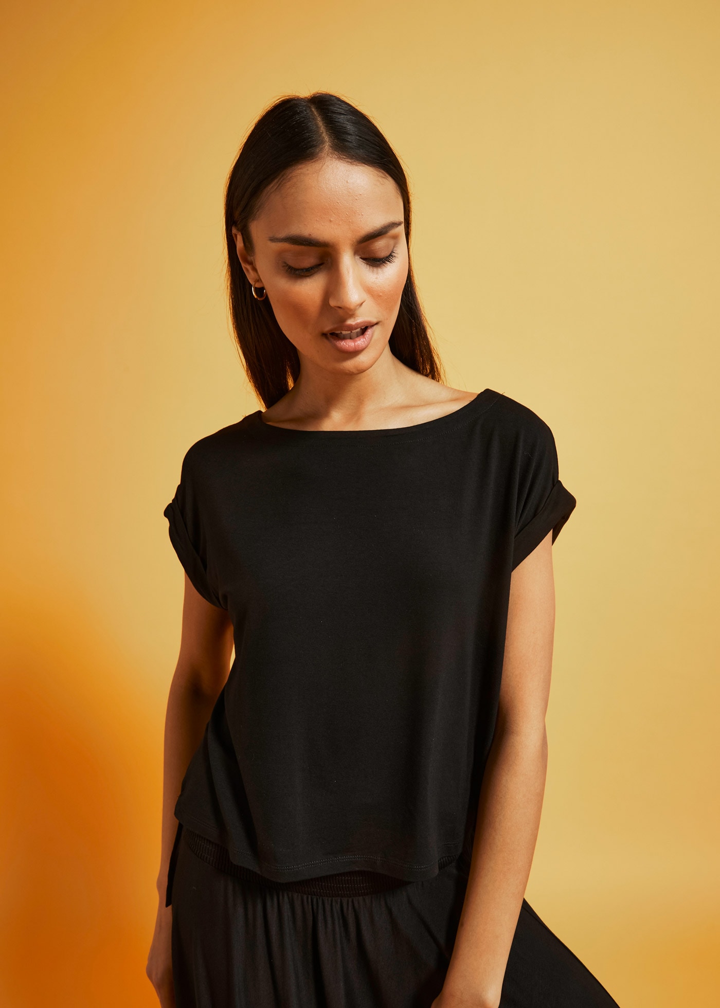 bonprix T-shirt oversize »Oversize-Shirt aus fliessender Viskose« oversize Passform, Kurzarm, für warme Tage, aus Viskose