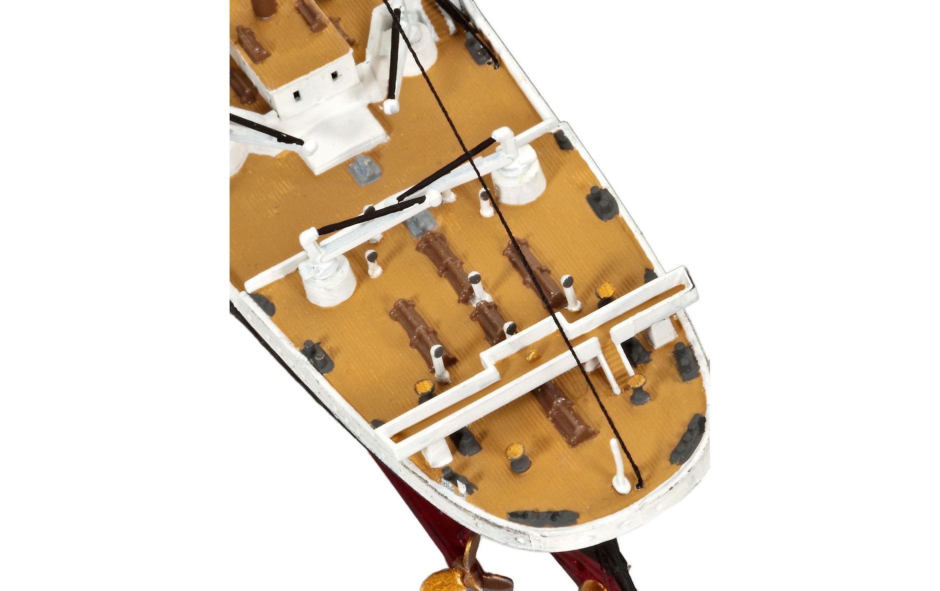 Image of Revell Modellbausatz "Bausatz R.M.S. Titanic 1:700" 132 Stk. tlg. 1:700