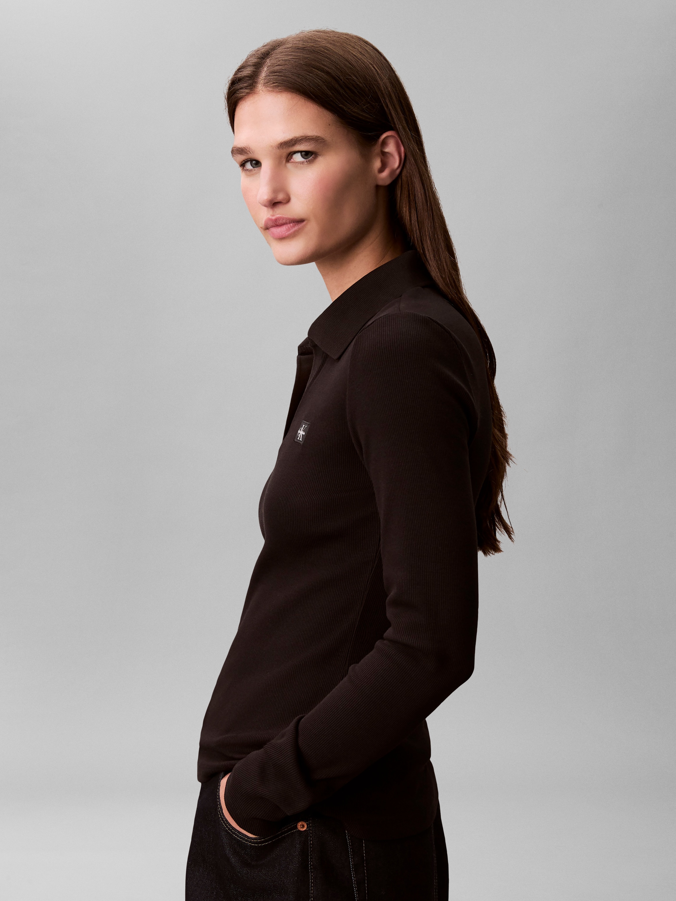 Calvin Klein Jeans Blouse à manches longues Figurbetonte Passform mit V-Ausschnitt