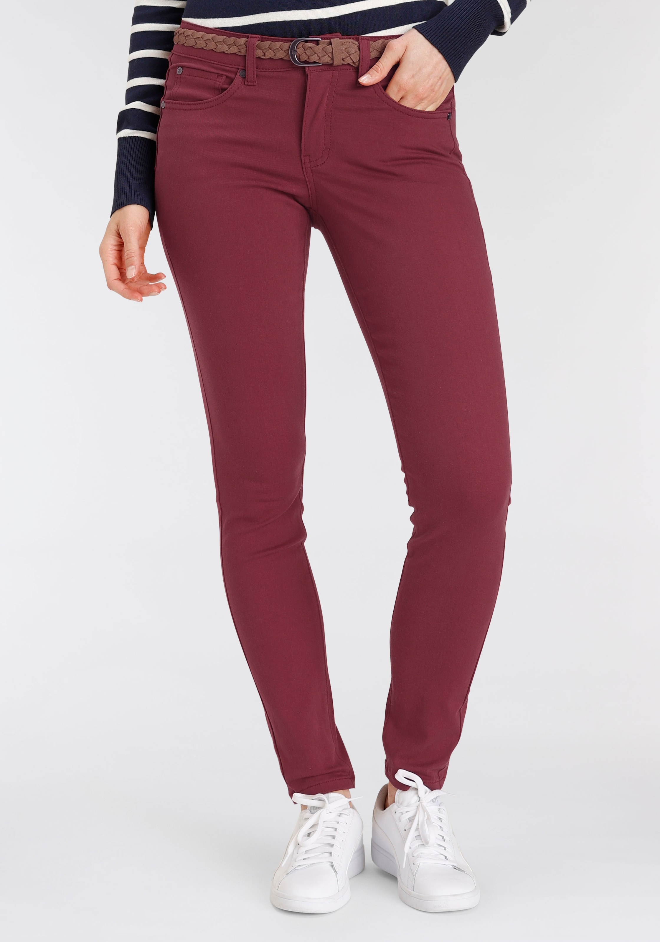 DELMAO Slim-fit-Jeans, (Set, 2 tlg., mit Gürtel), mit modischem  Flechtgürtel ---NEUE MARKE! versandkostenfrei auf