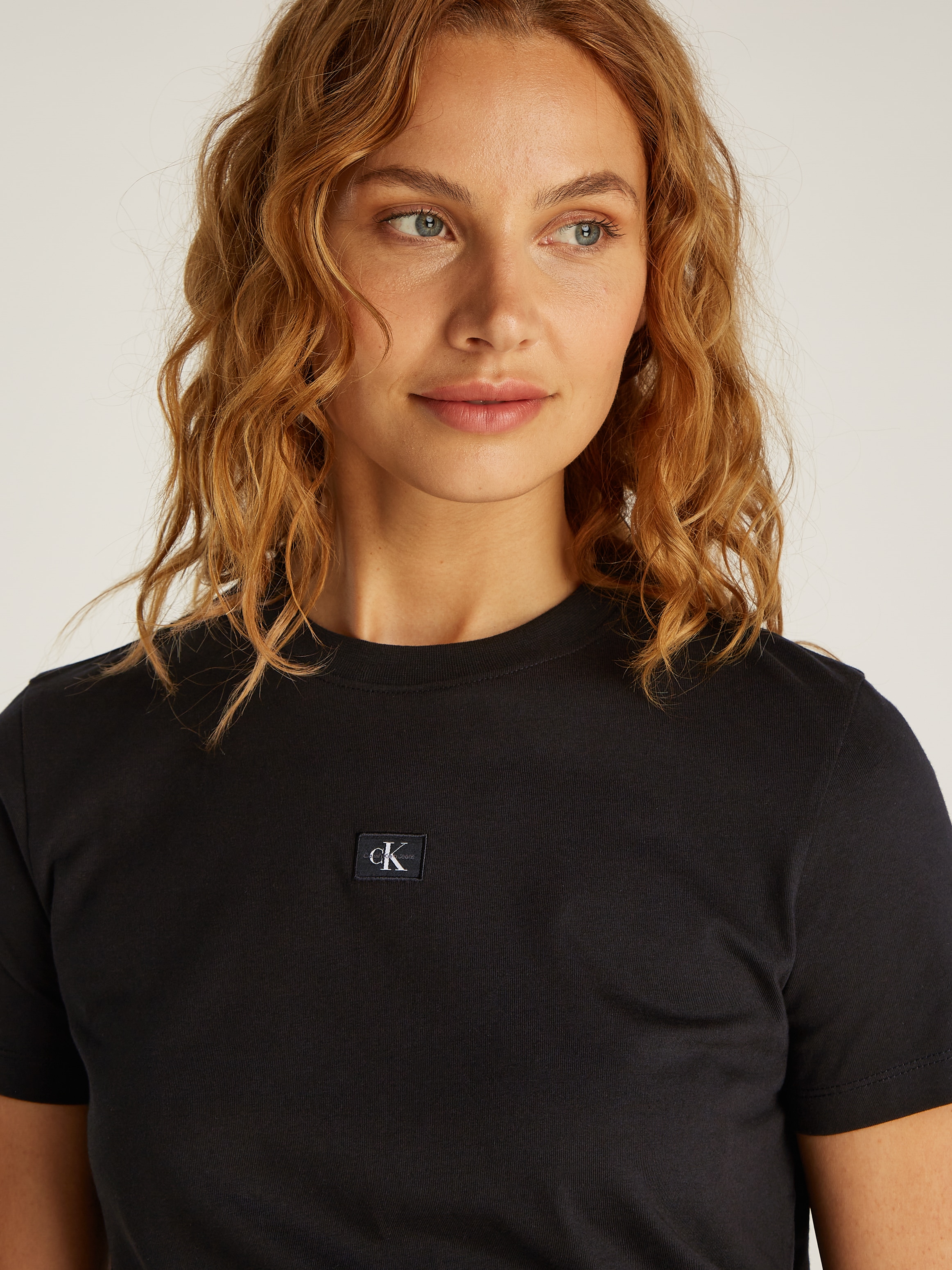 Calvin Klein Jeans T-Shirt »WOVEN LABEL REGULAR TEE«, mit Logo