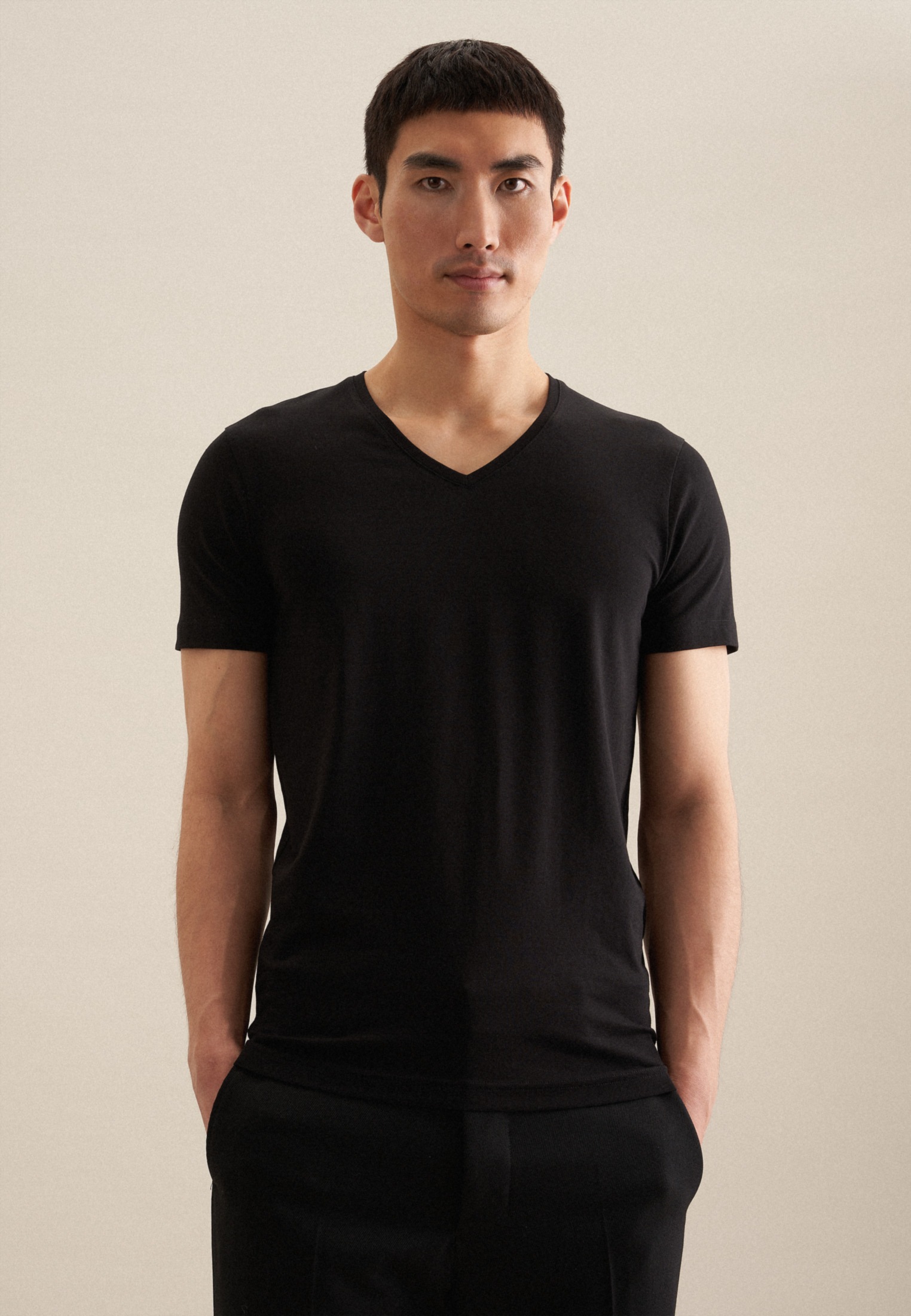 Image of seidensticker T-Shirt "Schwarze Rose" 1/2 V-Neck Uni