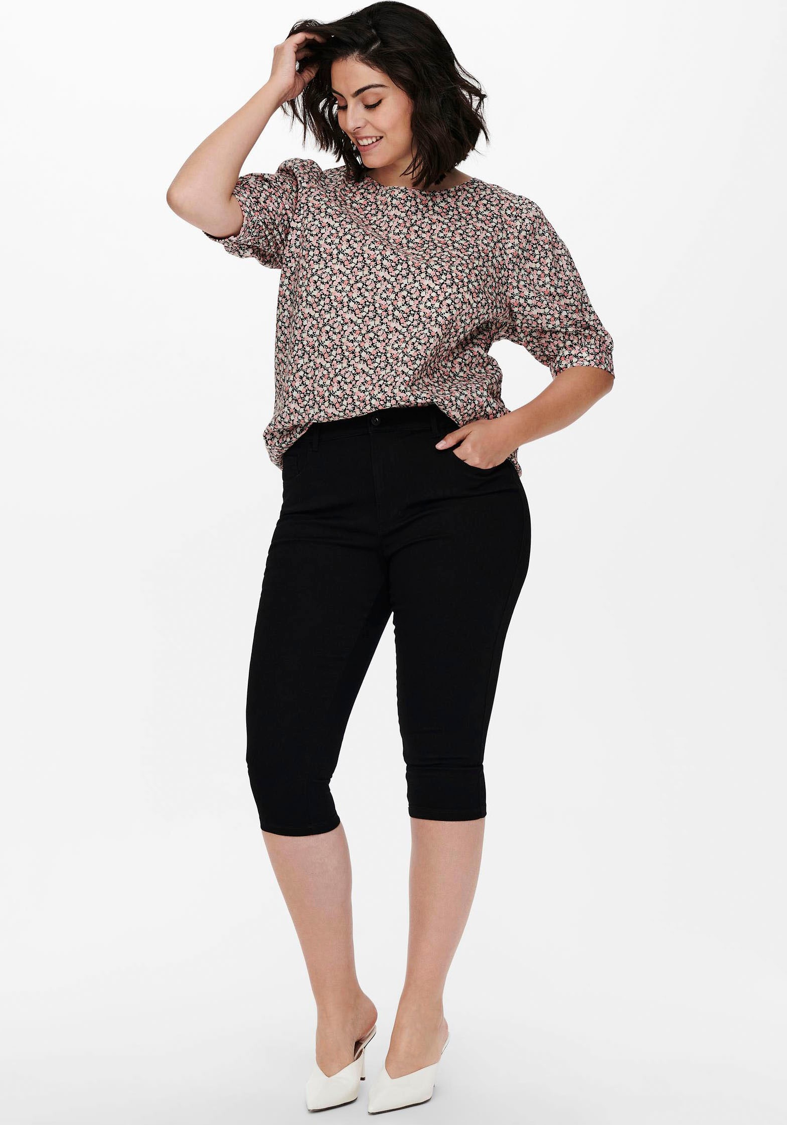 Image of ONLY CARMAKOMA Caprijeans »Augusta« bei Ackermann Versand Schweiz