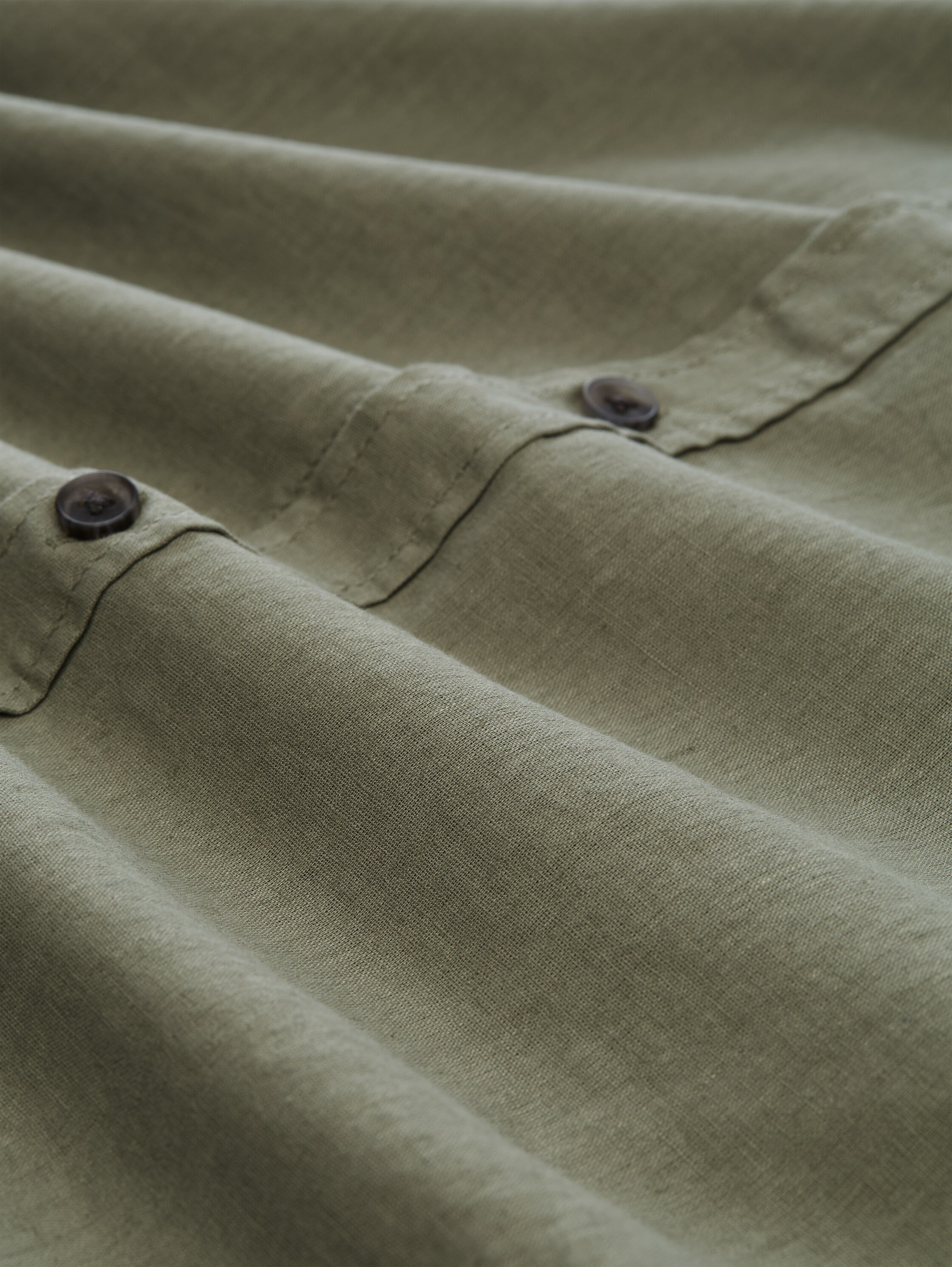 TOM TAILOR Denim Kurzarmshirt mit Leinen und Button-Down-Kragen