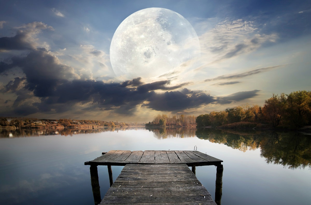 Image of Papermoon Fototapete »Steg im Wasser mit Mond«, Vliestapete, hochwertiger Digitaldruck, inklusive Kleister bei Ackermann Versand Schweiz