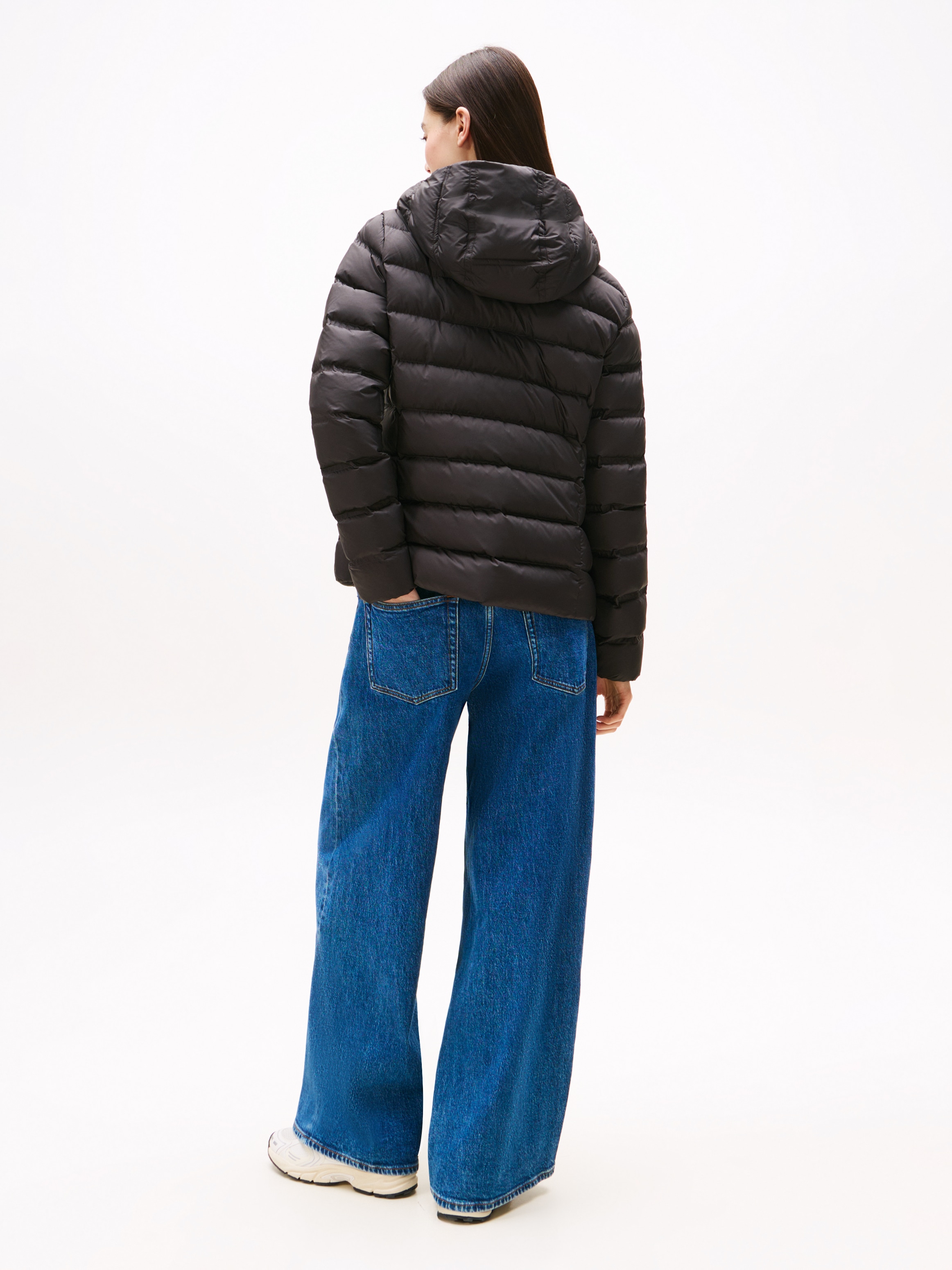 Tommy Jeans »TJW SLIM HOOD PRNT DOWN JCKT EXT« mit Kapuze