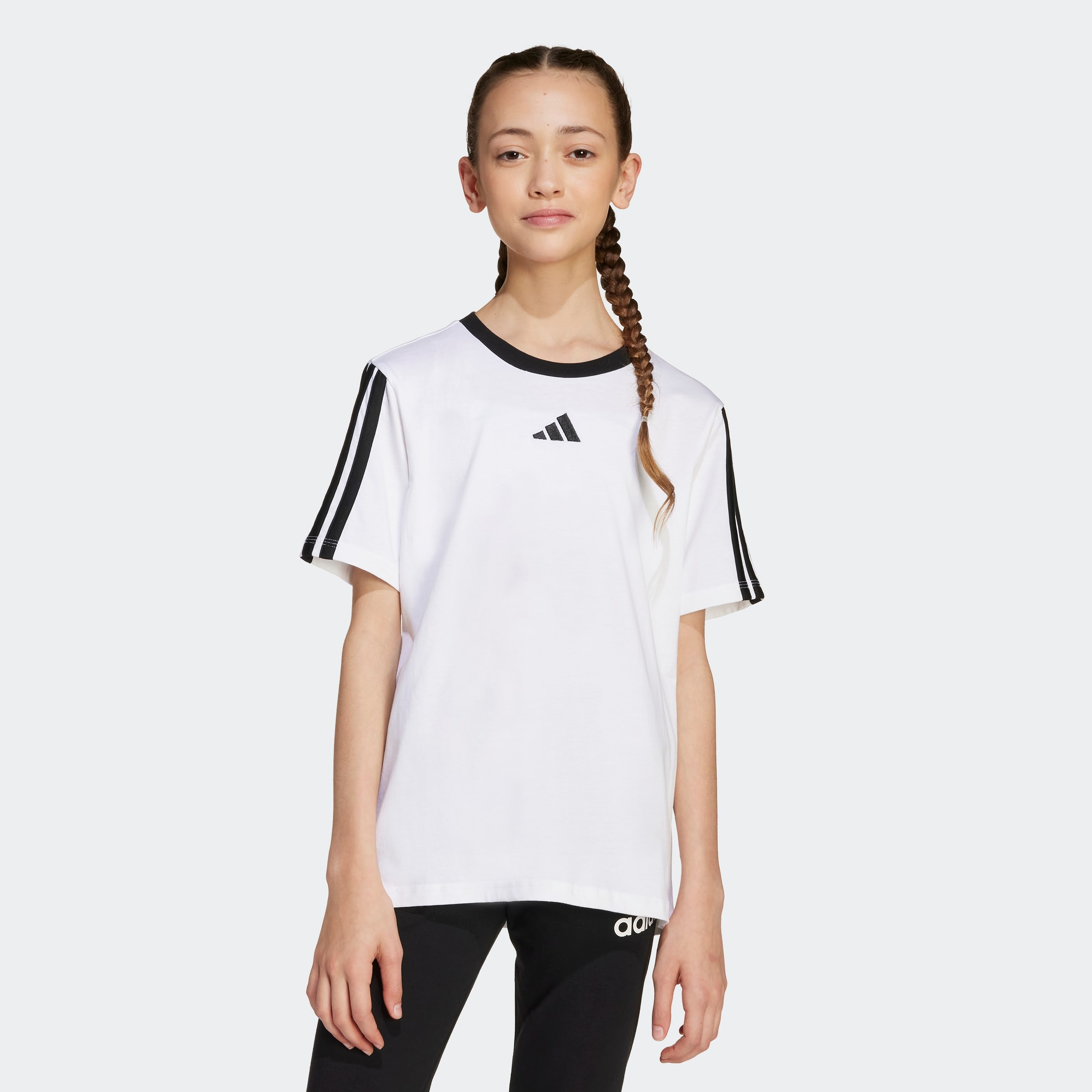 adidas Sportswear T-Shirt »ESSENTIALS KIDS« klassische Passform, 3-Streifen an den Ärmeln, aus Baumwolle