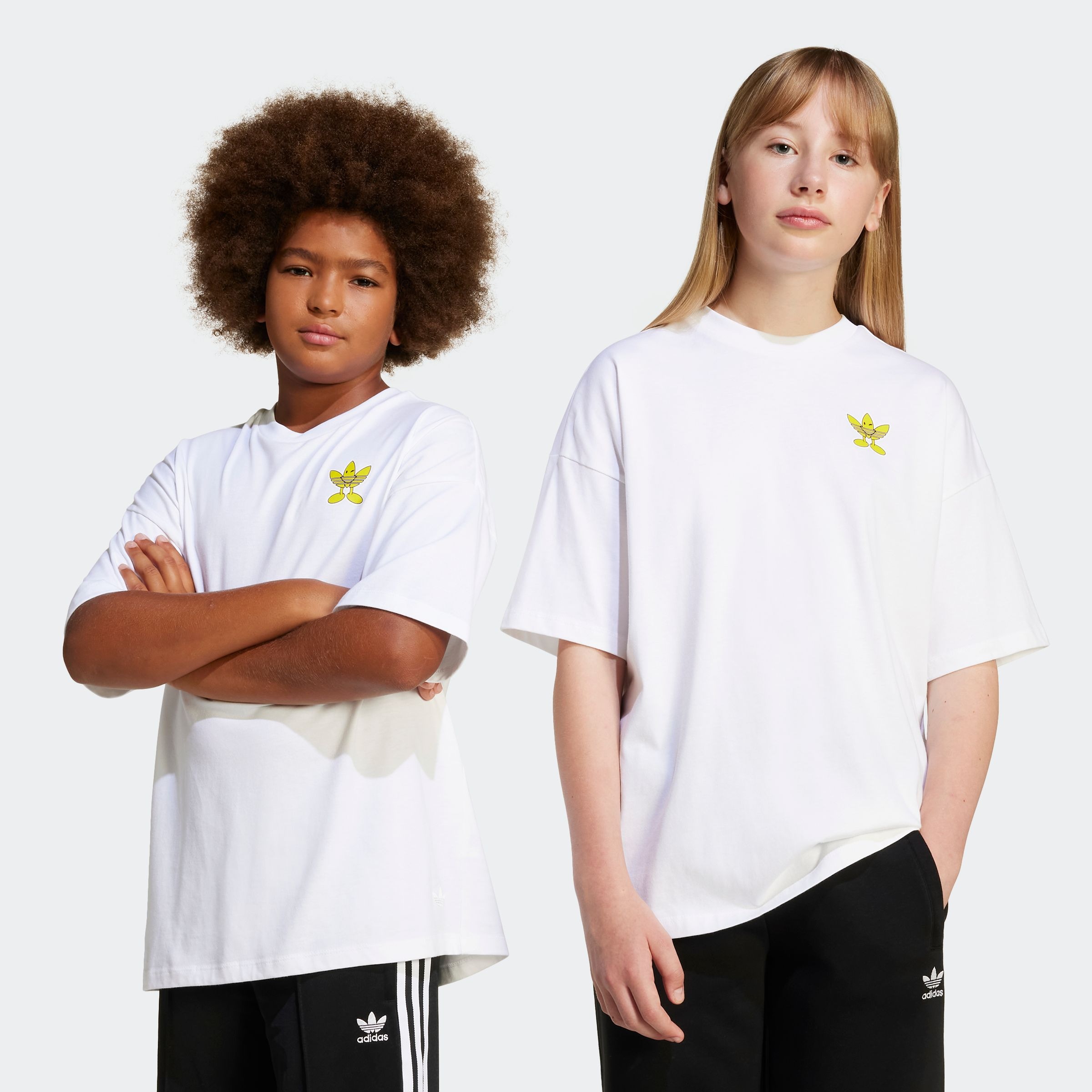 Image of adidas Originals T-Shirt "ADIDAS ORIGINALS X SMILEY WORLD KIDS" sportlicher Stil, für Kinder und Teens, mit Rundhalsausschnitt