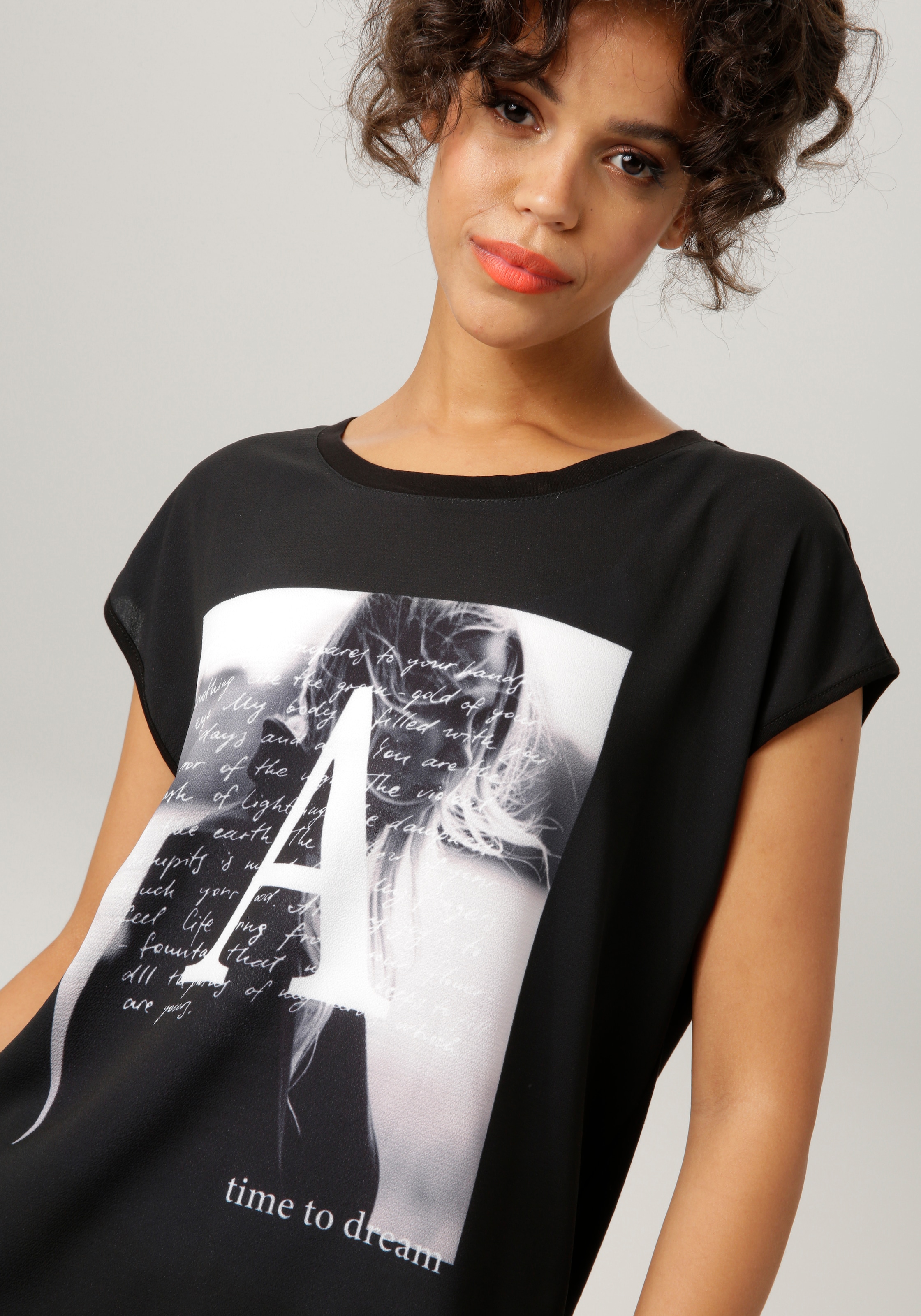 Aniston CASUAL T-Shirt, mit verträumten Frontdruck