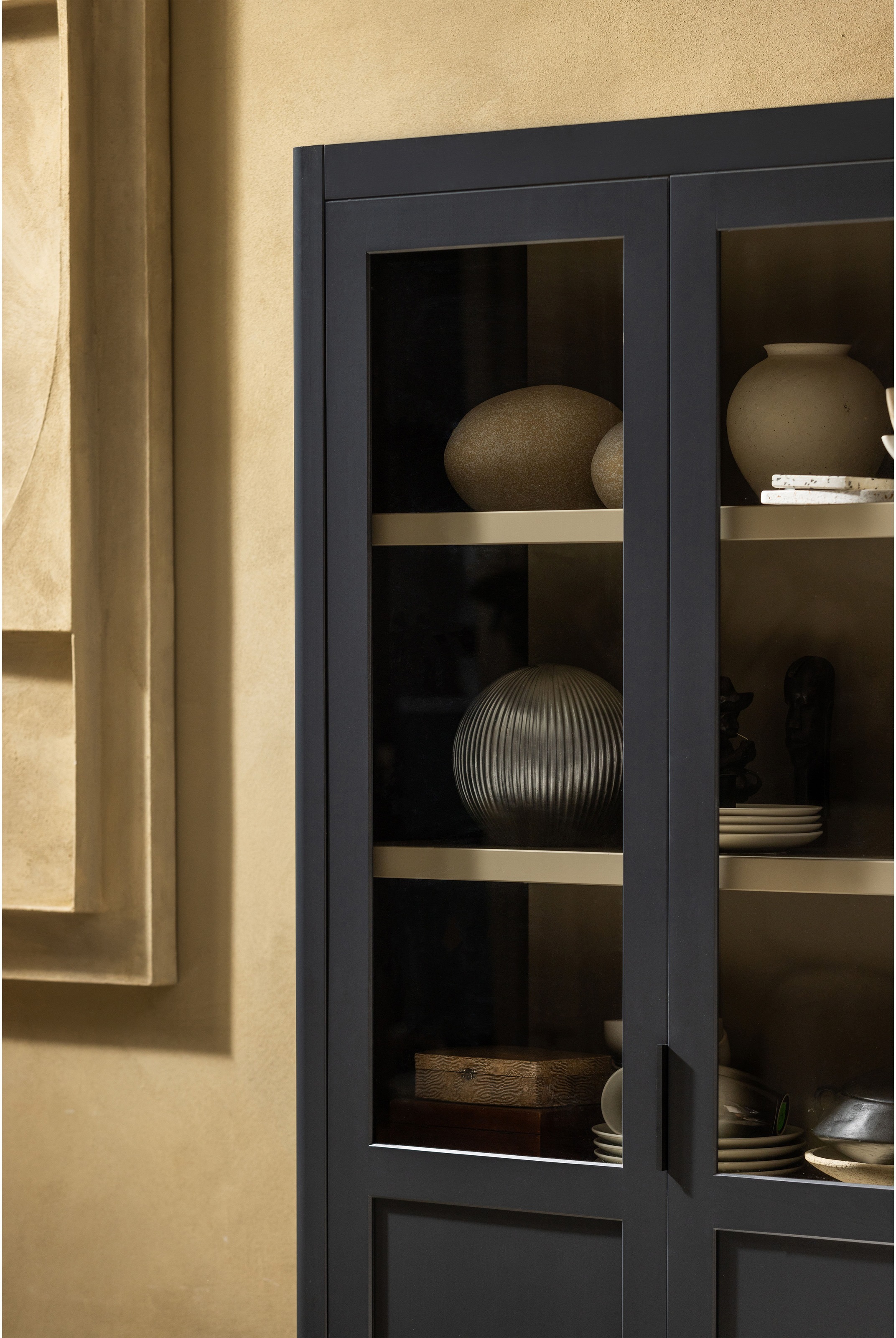WOOOD Vitrine »Gunnar FSC®-Kiefernholz mit Glasstüren H 217 x B 120 x T 48 cm« Tragkraft 150 kg gesamt, Pfleigleicht, wasserbasierter Schutzlack