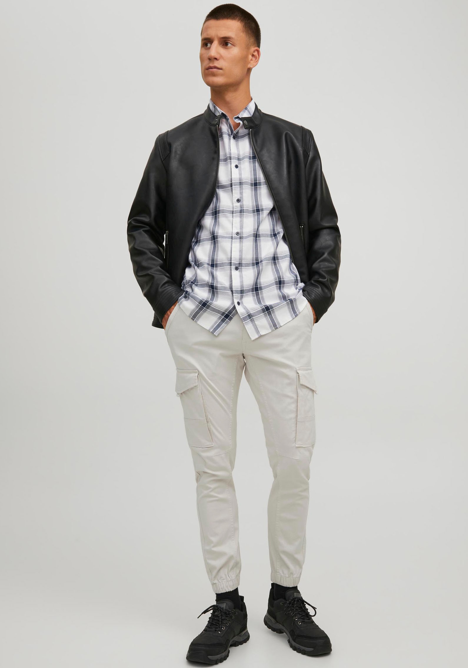 Jack & Jones Cargohose »JPSTPAUL JJFLAKE CARGO NOOS«  mit Beintaschen