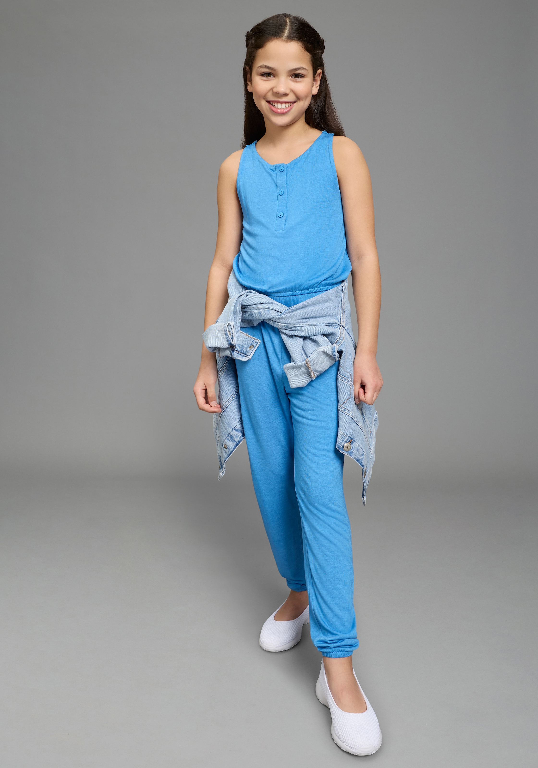 KIDSWORLD Overall », Jumpsuit mit aufwendiger Spitze im Rücken« mit Spitzeneinsatz im Rücken