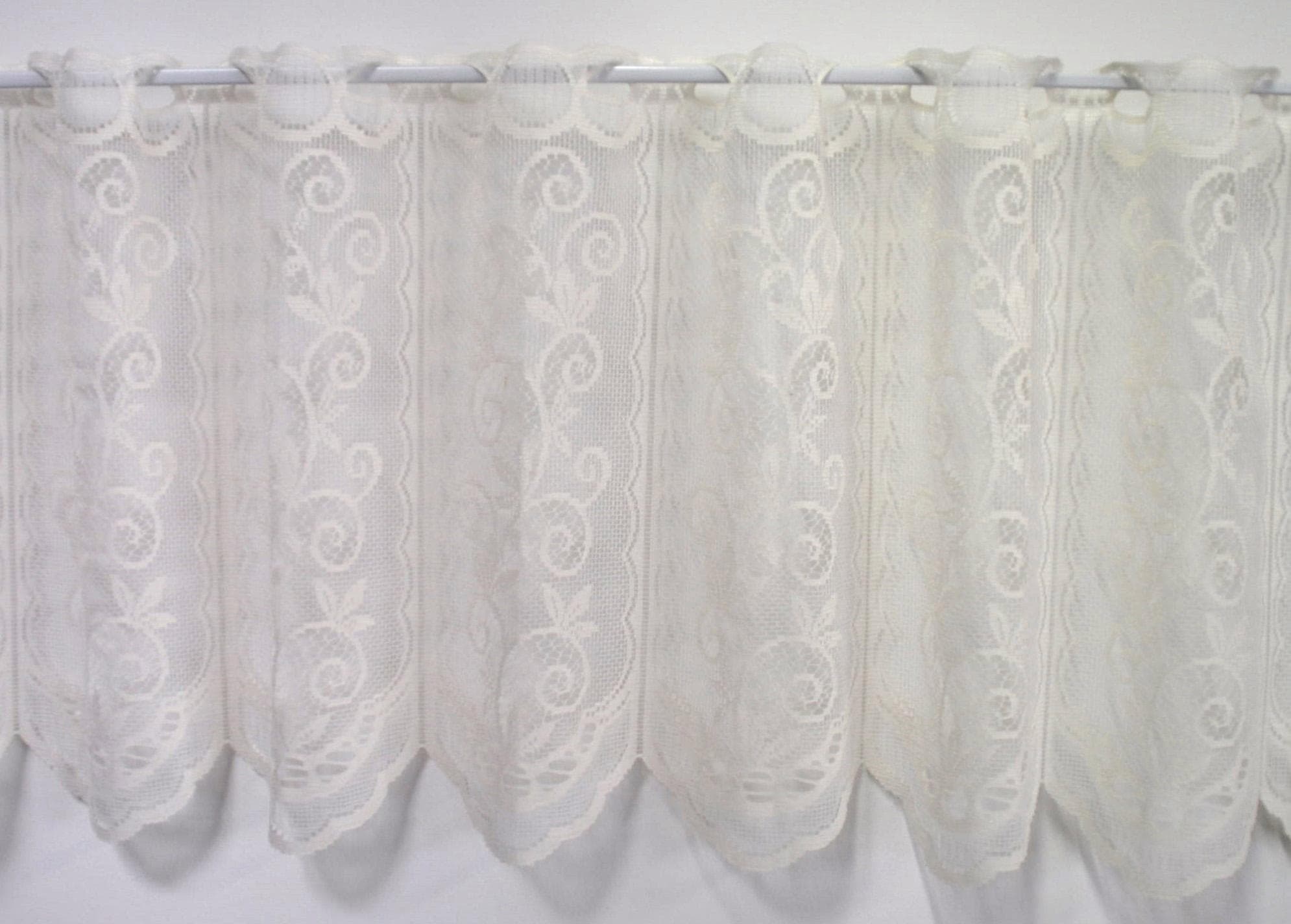 Stickereien Plauen Scheibengardine »Panneau Kringel« Stangendurchzug 1 Stk. tlg.