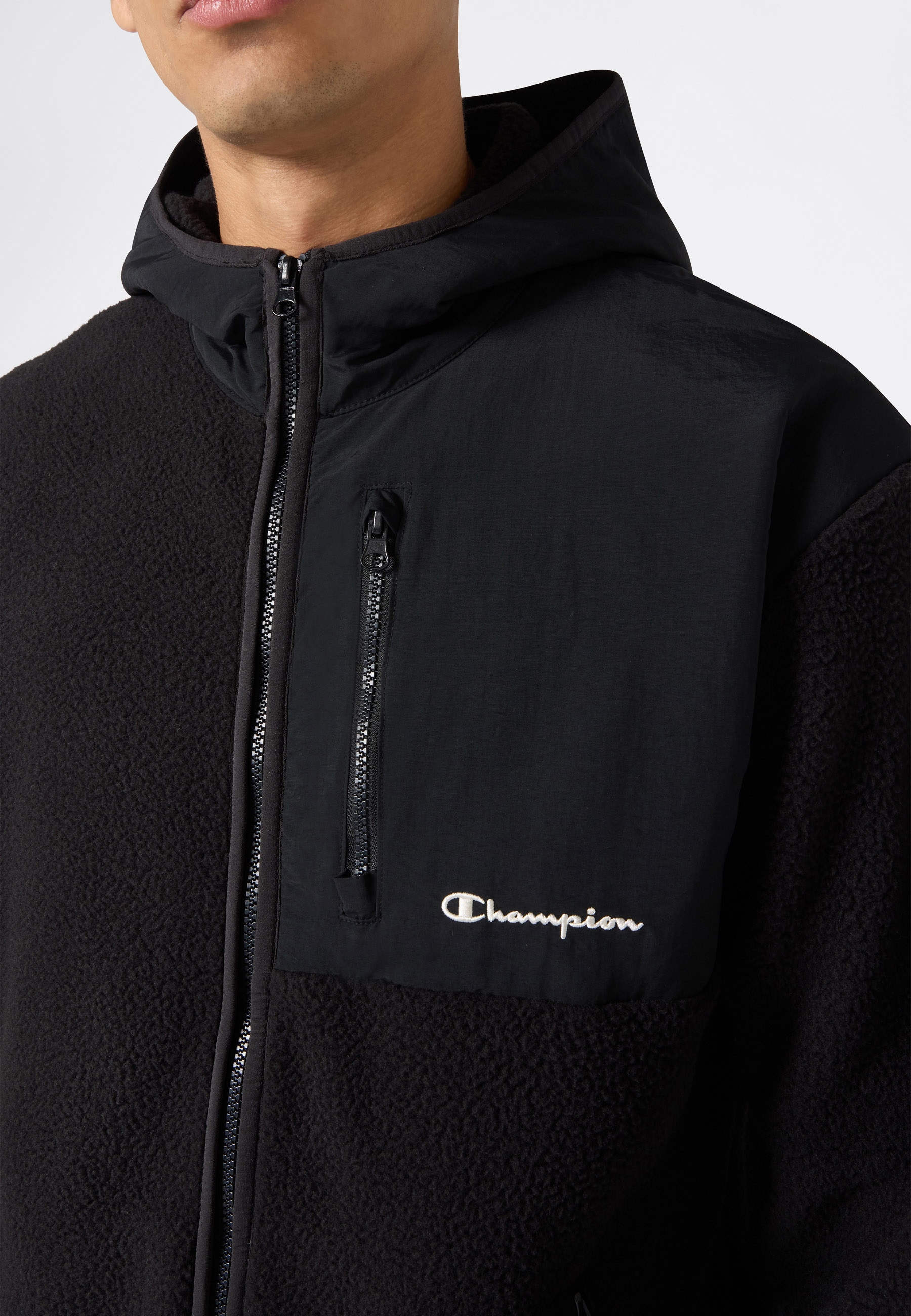 Champion »SPORTWEAR ZIP-UP HOODIE Relax Fit Polar« avec poches et broderies de logos