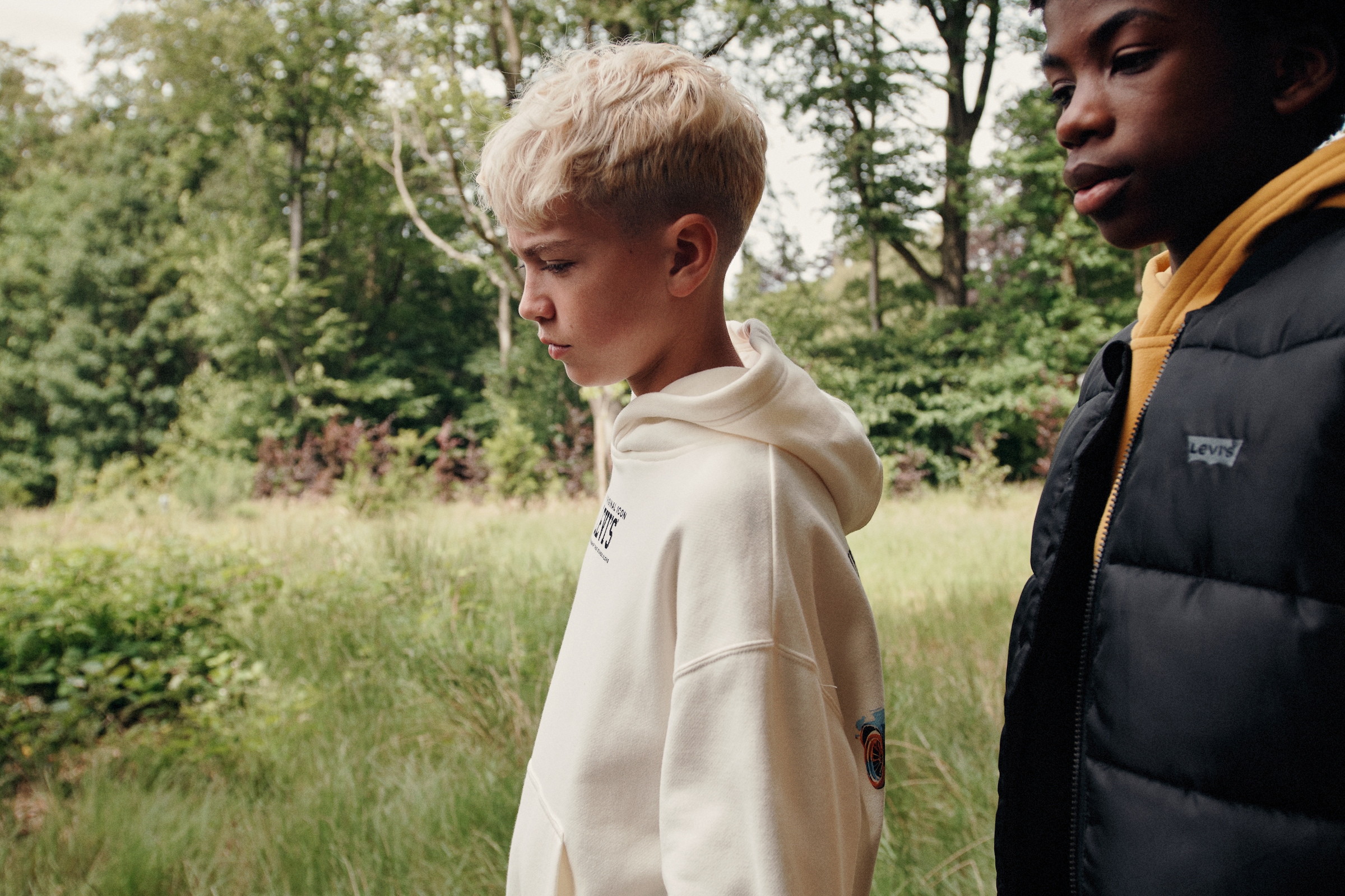 Levi's® Kids Sweat-shirt »LVB REV THE ENGINE HOODIE«, pour garçons, avec capuche et grand imprimé dans le dos
