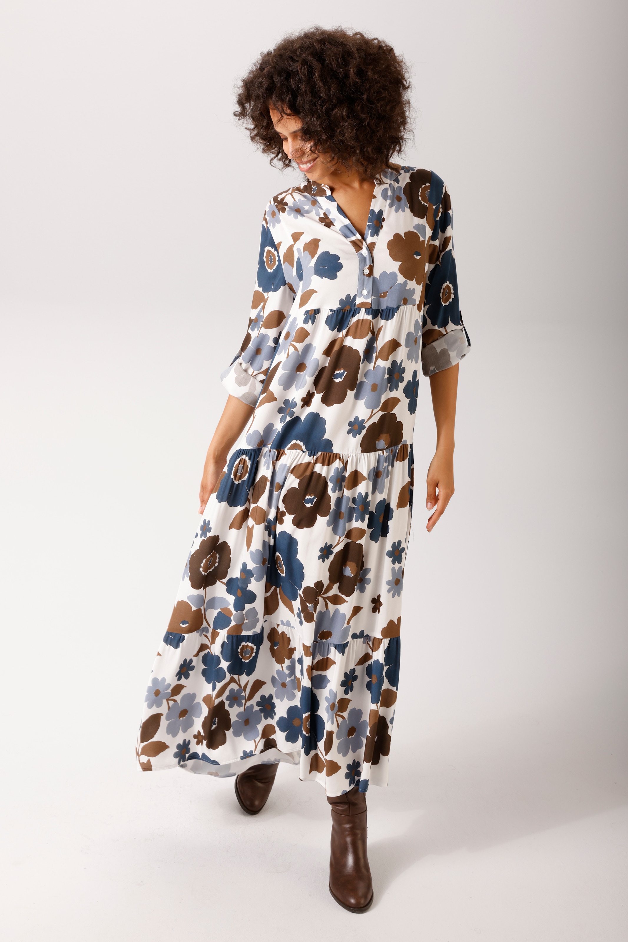 Aniston CASUAL Maxikleid mit grossflächigen, grafischen Blumendruck - NEUE KOLLEKTION