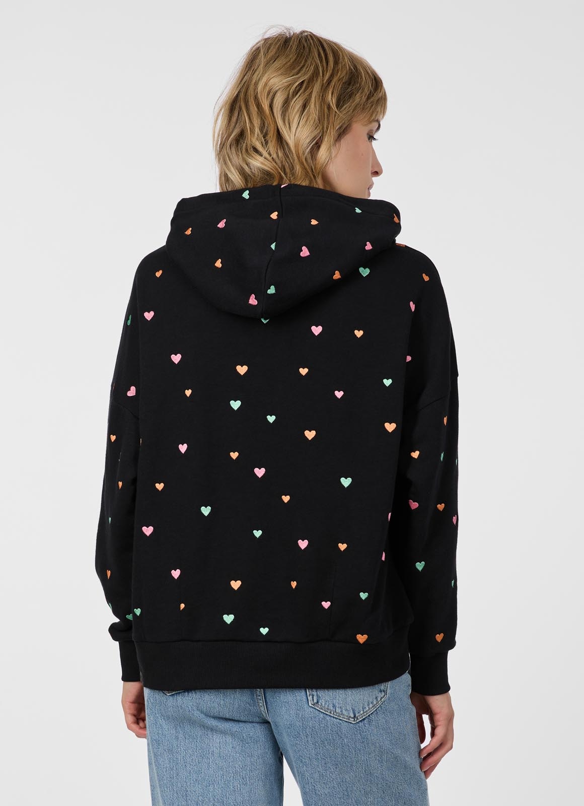 Ragwear Kapuzensweatshirt »PIRITA HEARTS«, mit seitlichen Eingrifftaschen und bunter allover Herzchenstickerei
