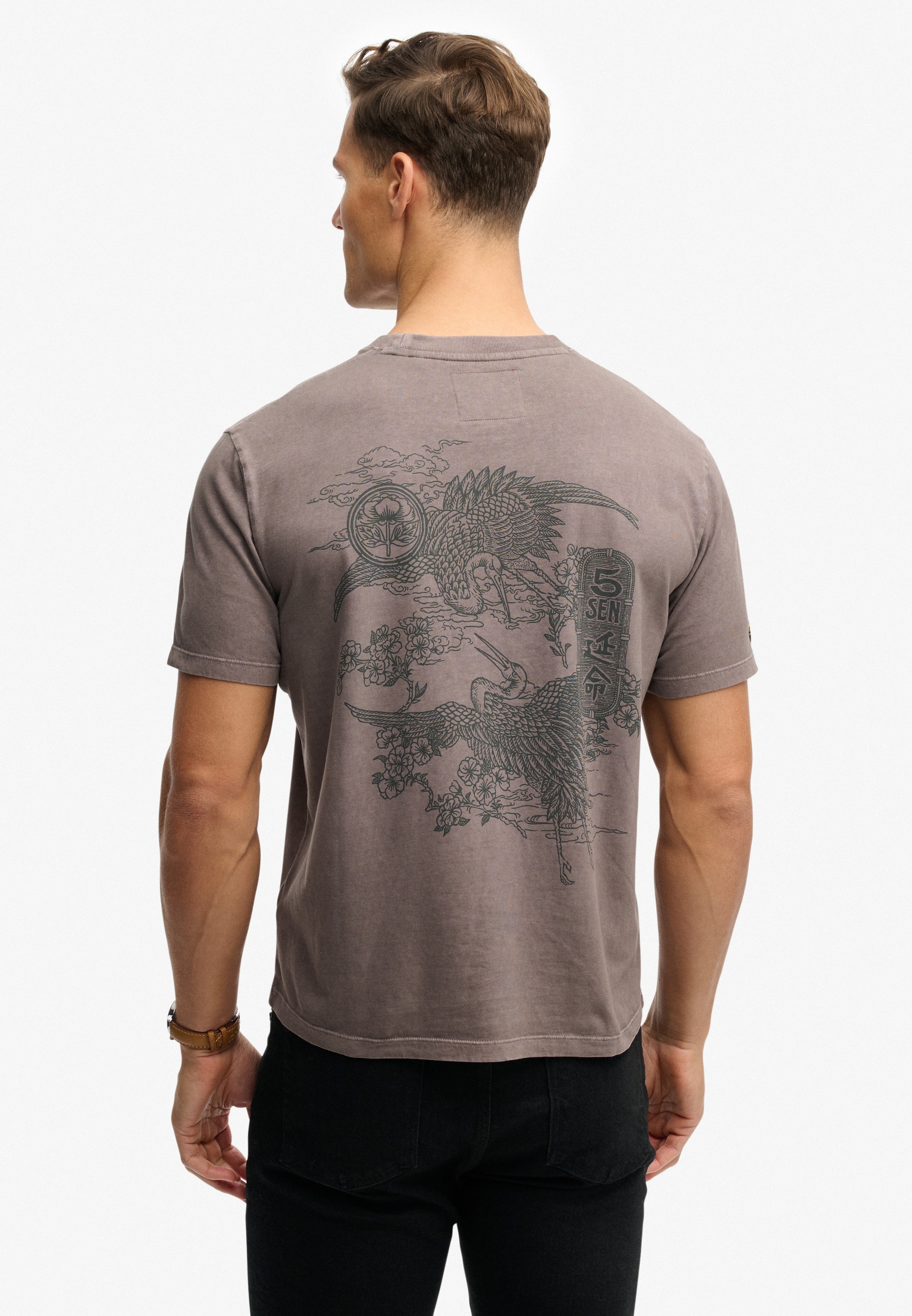 Superdry Rundhalsshirt »TOKYO NARRATIVE LOOSE TEE« mit coolem Tattoo-Print