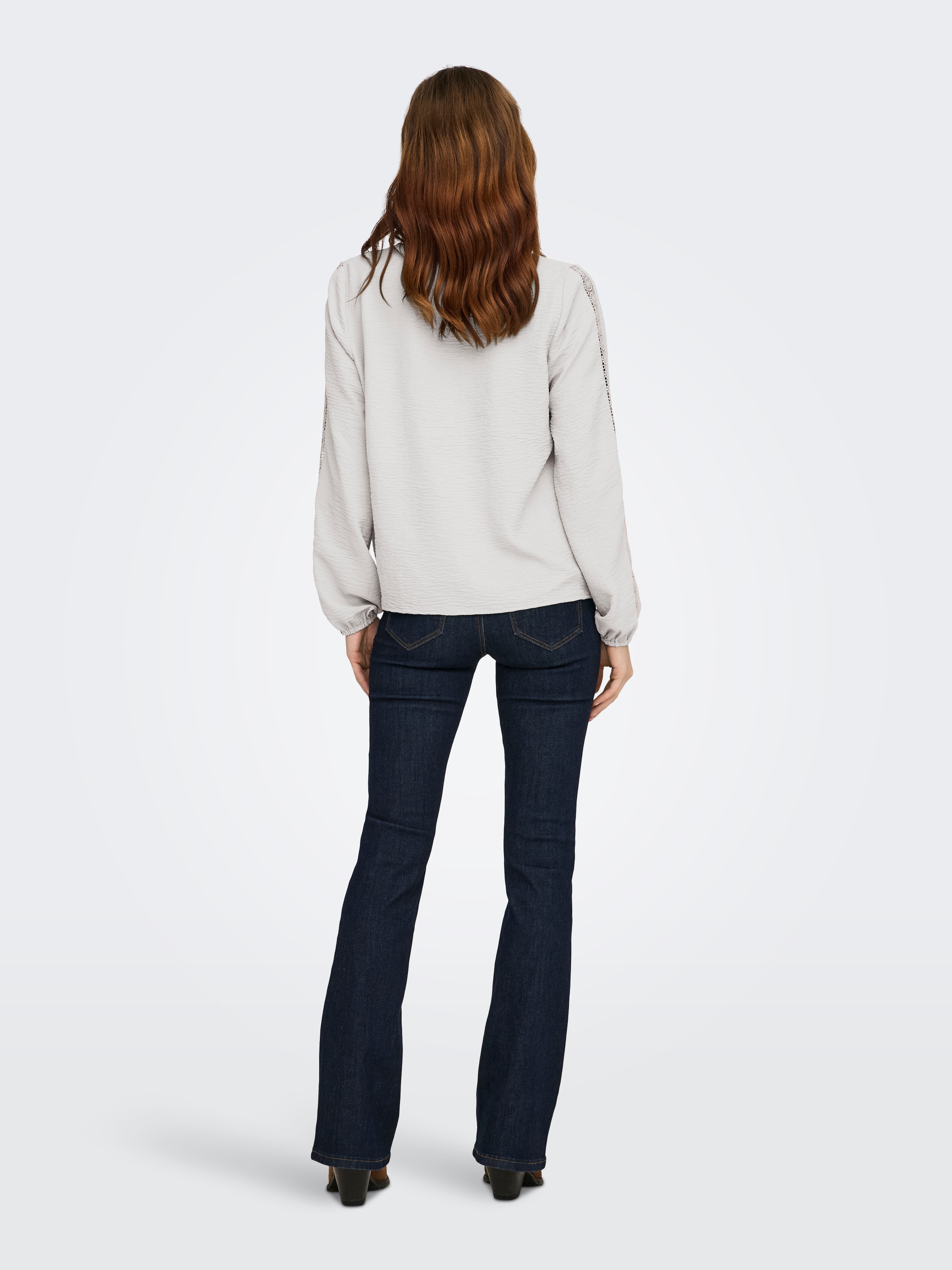 ONLY Blouse à manches longues »ONLGREGOR METTE LS LACE TOP WVN« Kunstfaser, regular fit, V-Ausschnitt, Regular Waist