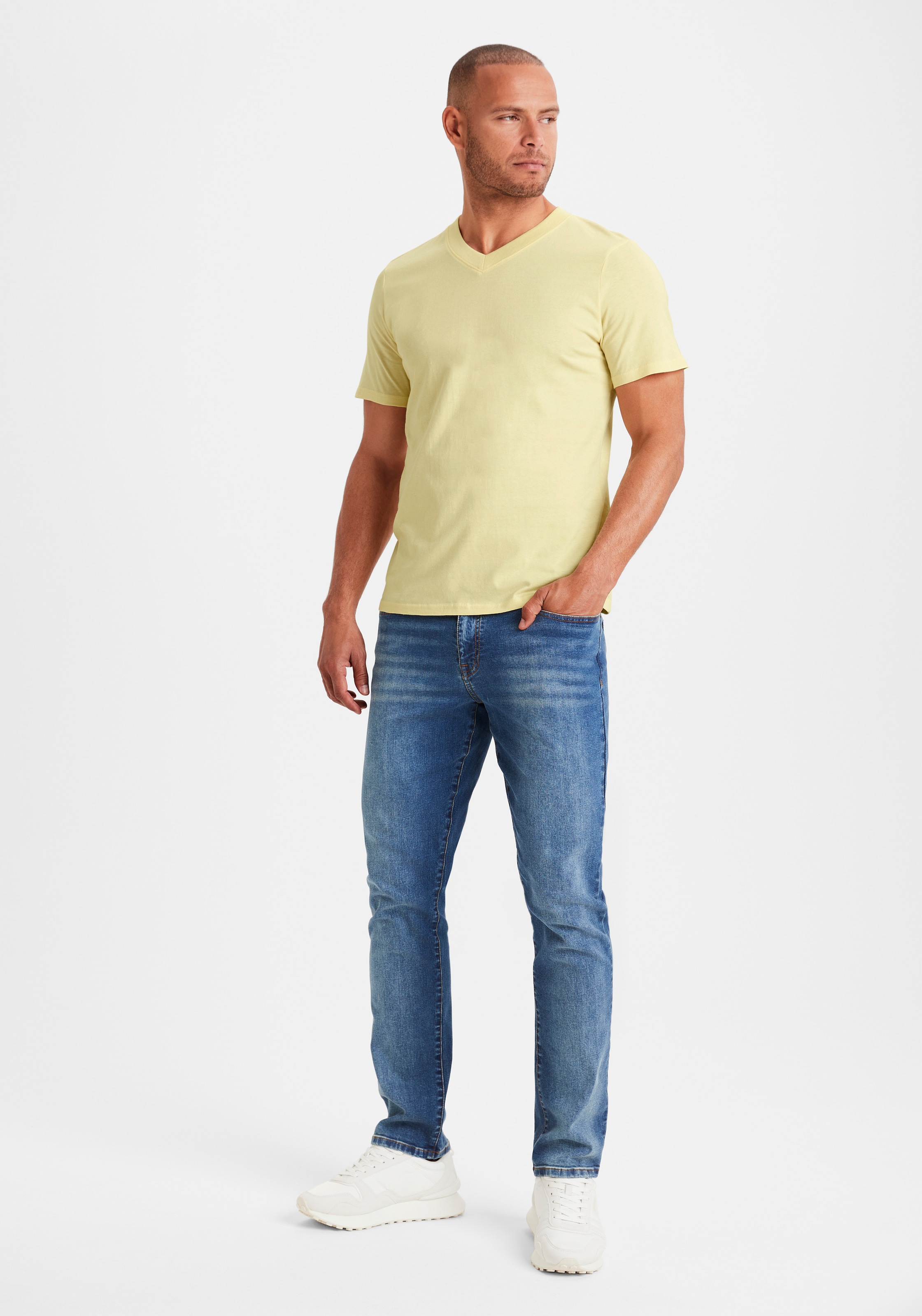 KangaROOS V-Shirt »Regular Fit,«, (2er-Pack), Freizeitshirt mit Kurzarm, V-Ausschnitt aus reine Baumwolle