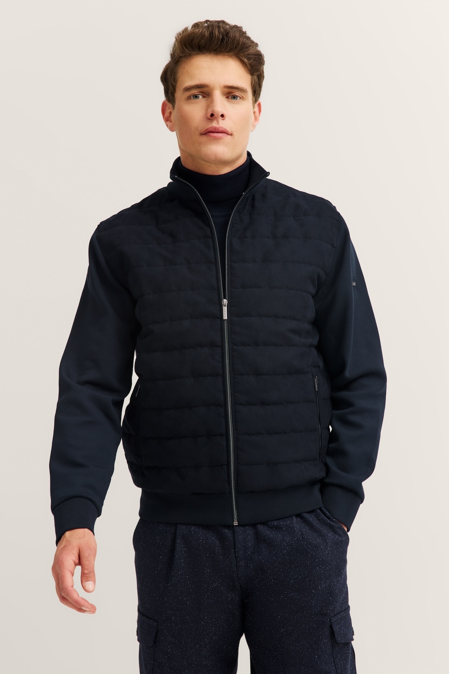 Image of bugatti Sweatjacke "Regular Fit" mit Quersteppung aus einem Baumwollmix
