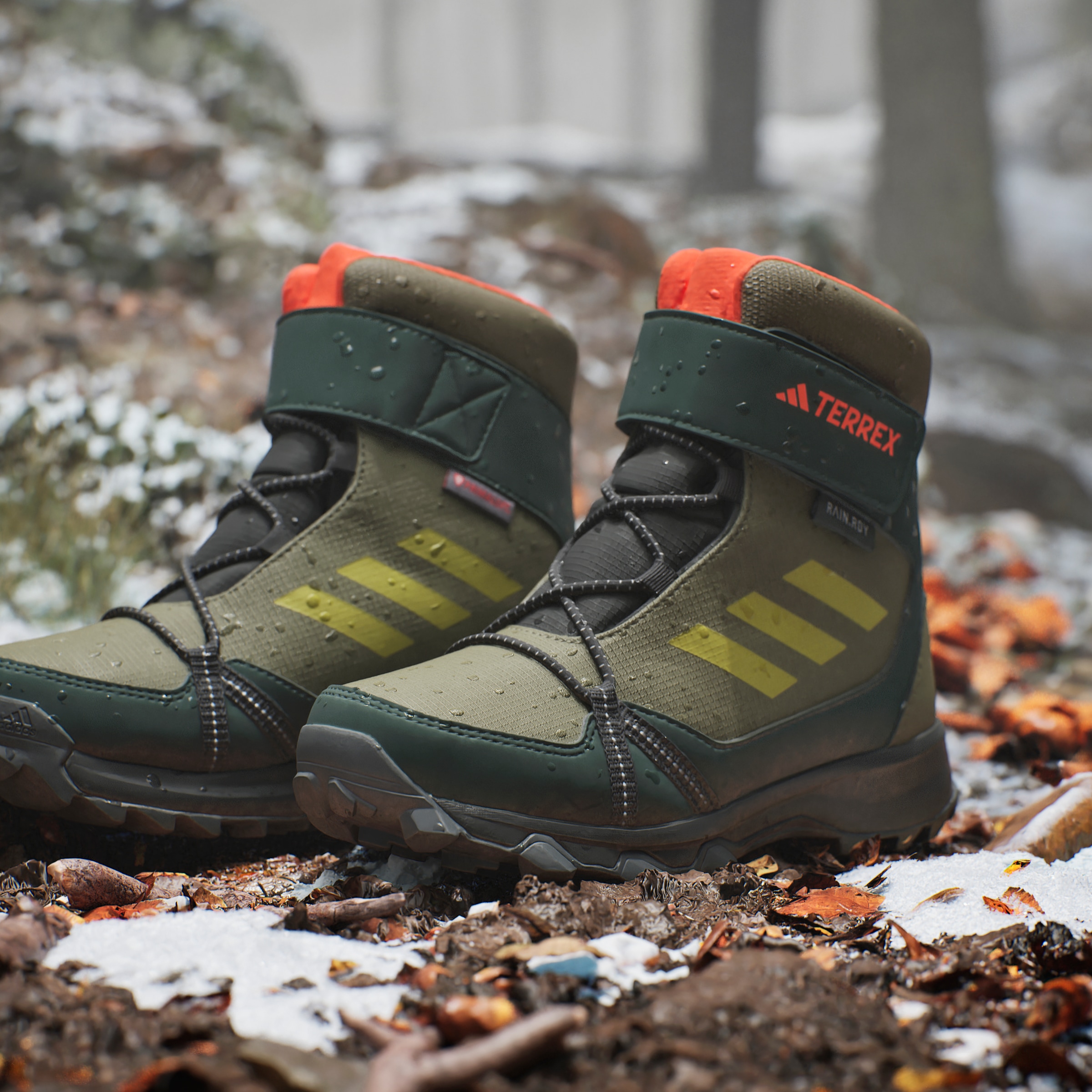 Trendige adidas TERREX Winterstiefel TERREX SNOW HOOK AND LOOP COLD.RDY WINTER wasserdicht und warmend Versandkostenfrei ab 50 CHF kaufen Ackermann.ch