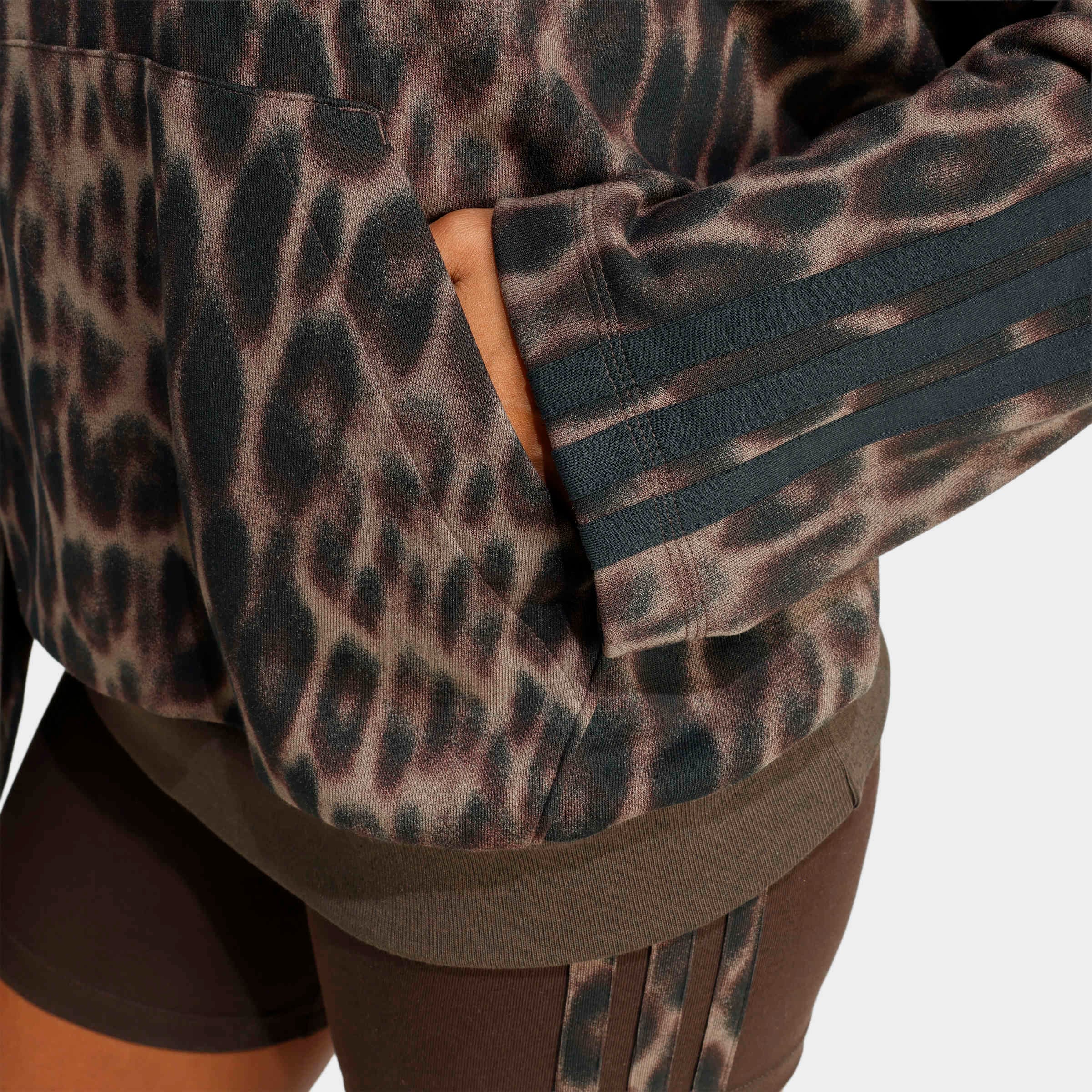 adidas Sportswear Sweat à capuche »SEASONAL ESSENTIALS LEOPARDENPRINT FRENCH TERRY HOODIE MIT 3-STREIFEN«
