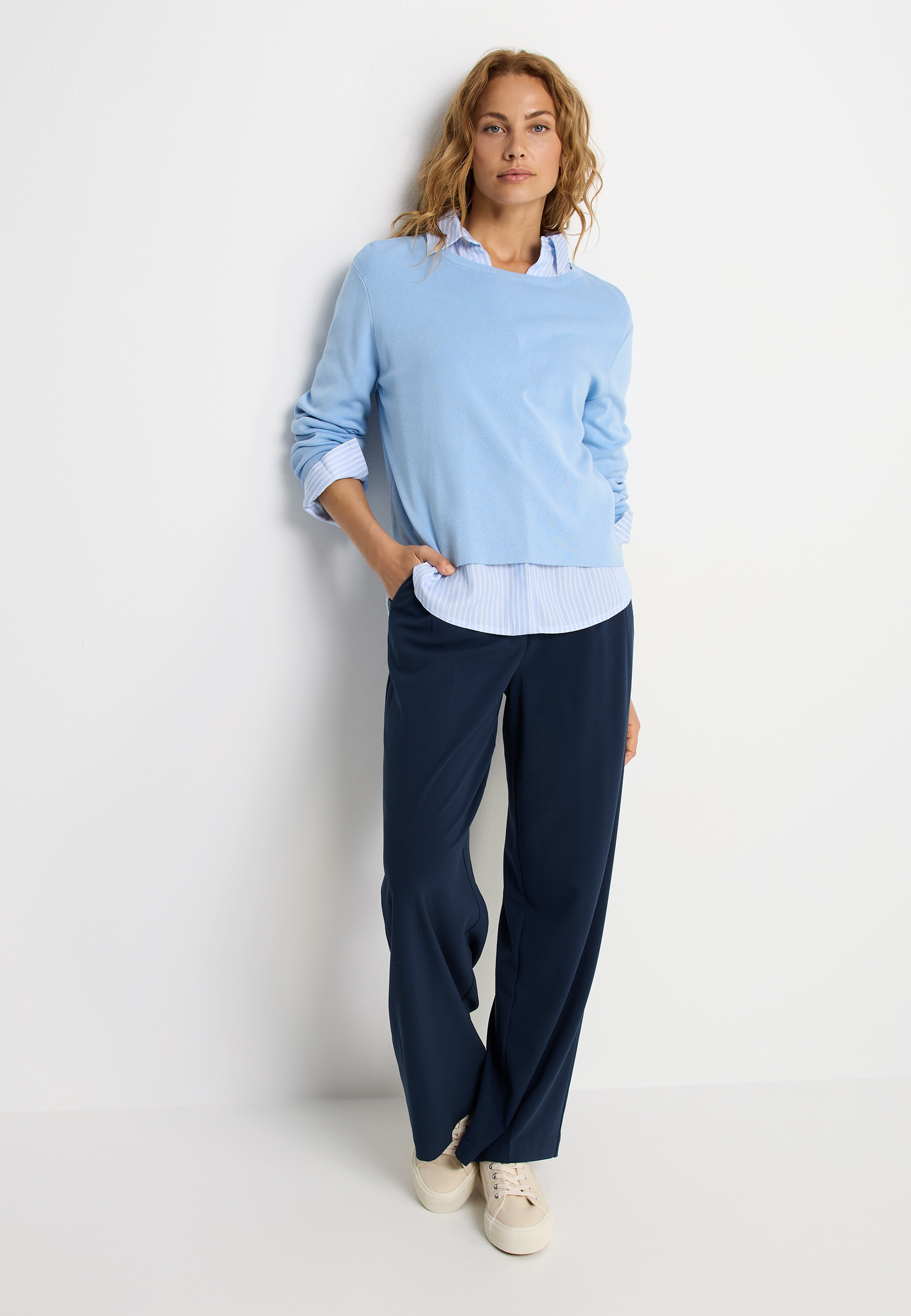 LASCANA Palazzohose »mit weitem Bein aus weicher und leichter Webware«  Sommerhose im Business-Look, elegante Anzughose mit Taschen