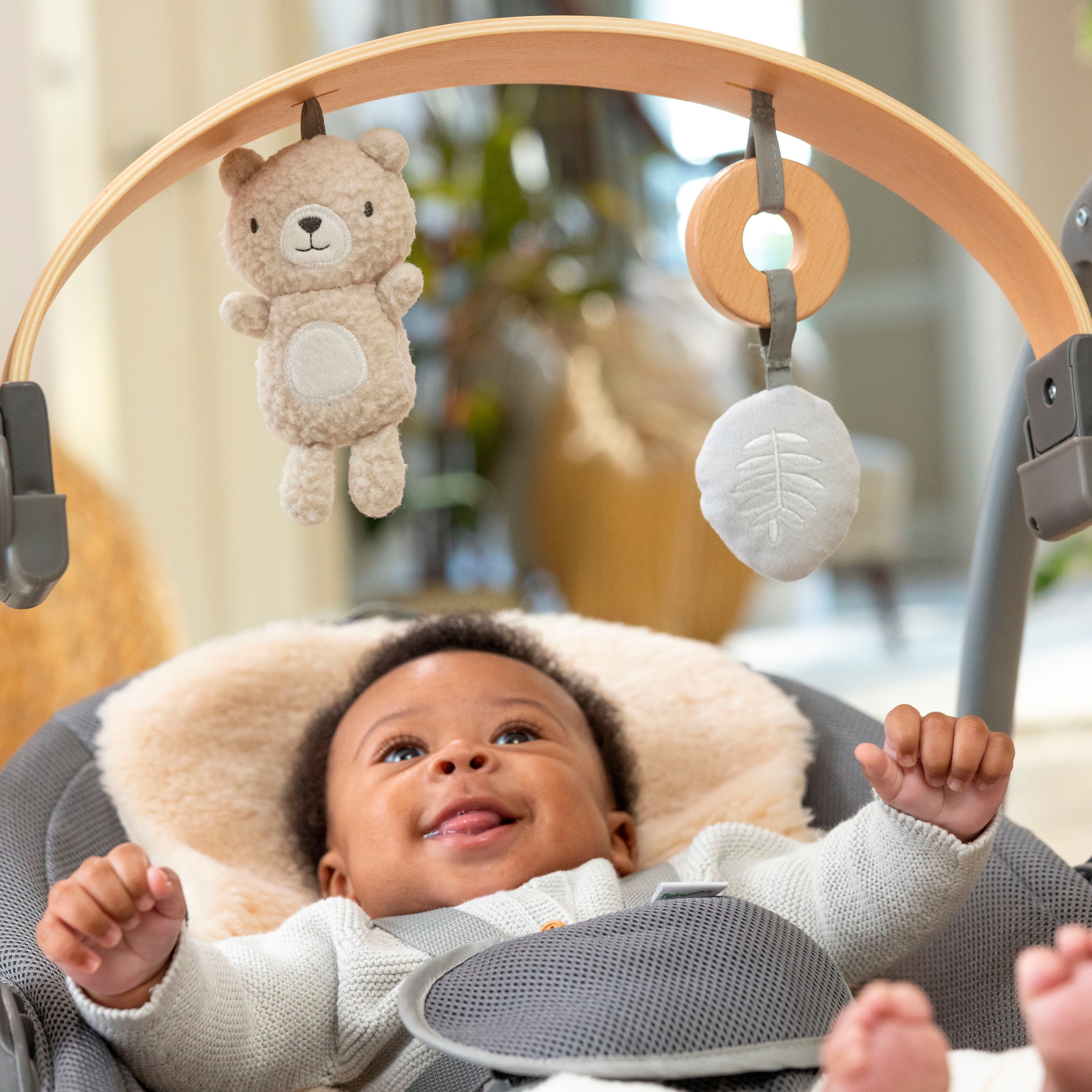 ingenuity Babywippe »Every Season™ Swing 'n Go Portable Swing™ - Wesley™« bis 9 kg mit Musik und Geräuschen