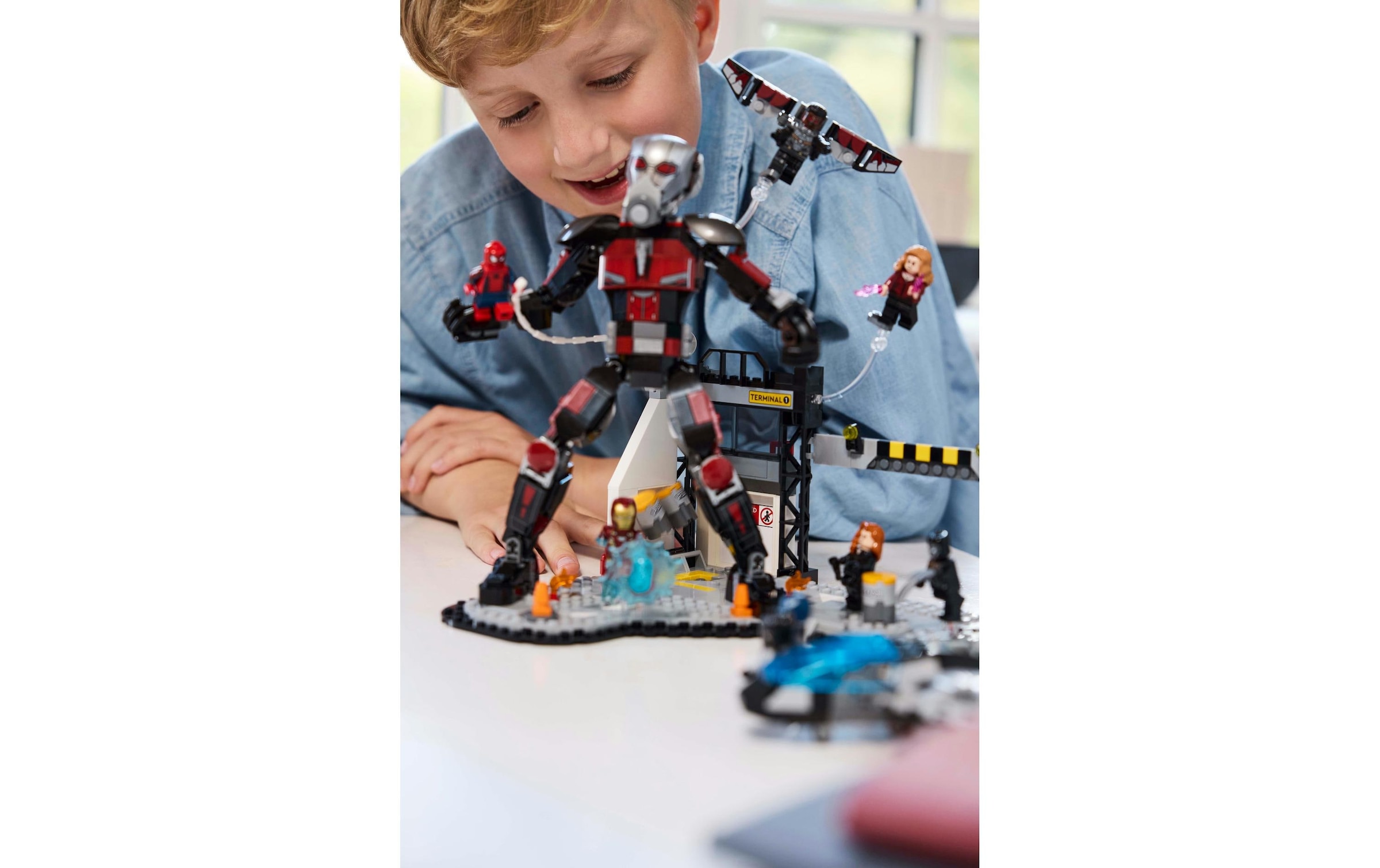 LEGO® Spielbausteine »Marvel Captain America: Civil War 76314«, (736 St.)