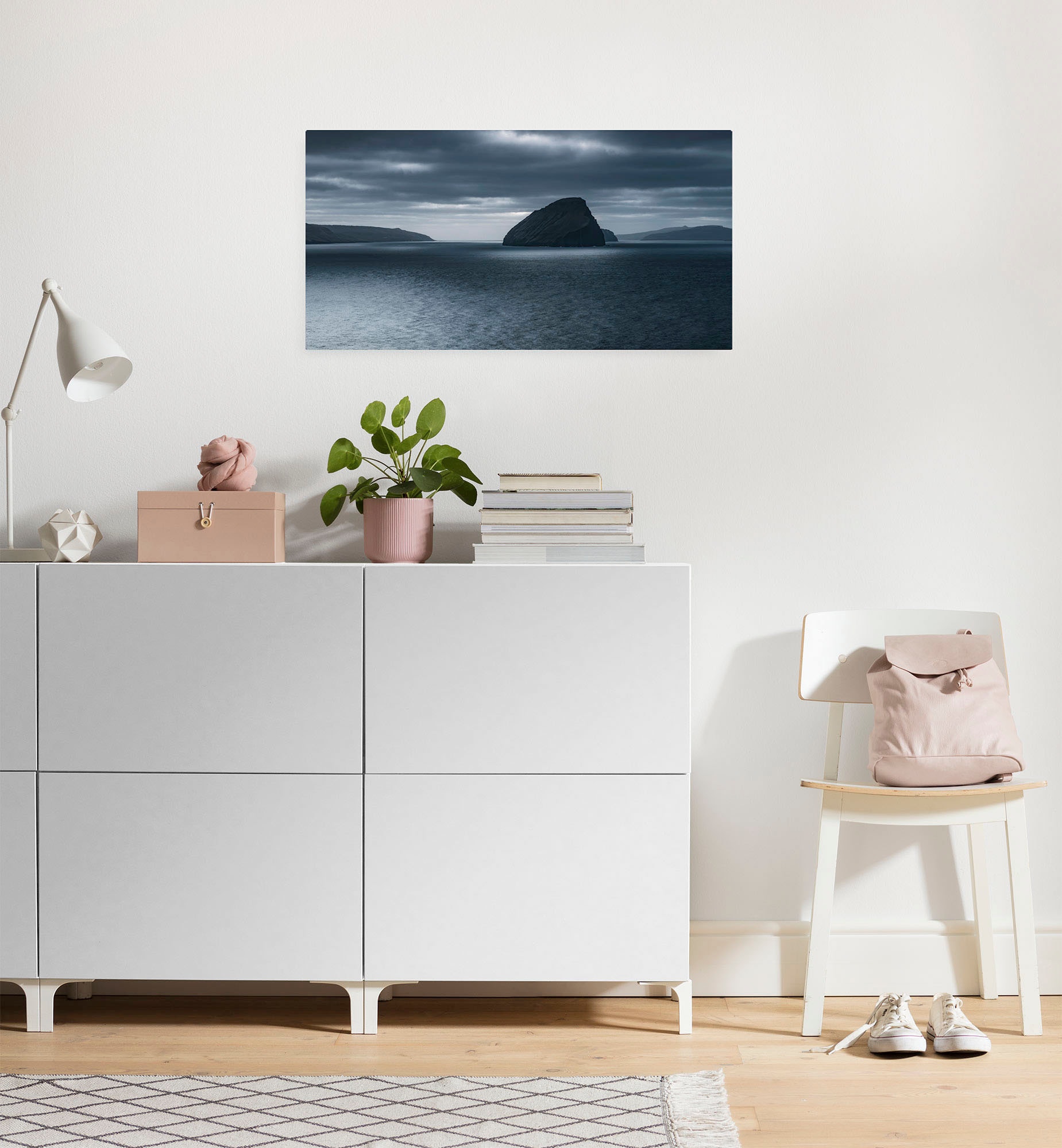Image of Komar Leinwandbild "Silver Sea - Grösse 60 x 30 cm" Baum Berge Blumen Blätter Foto Jahreszeiten Landschaft Meer Natur Palmen Strand Packung, 1 Stk. tlg. Keilrahmenbild mi Echtholzrahmen
