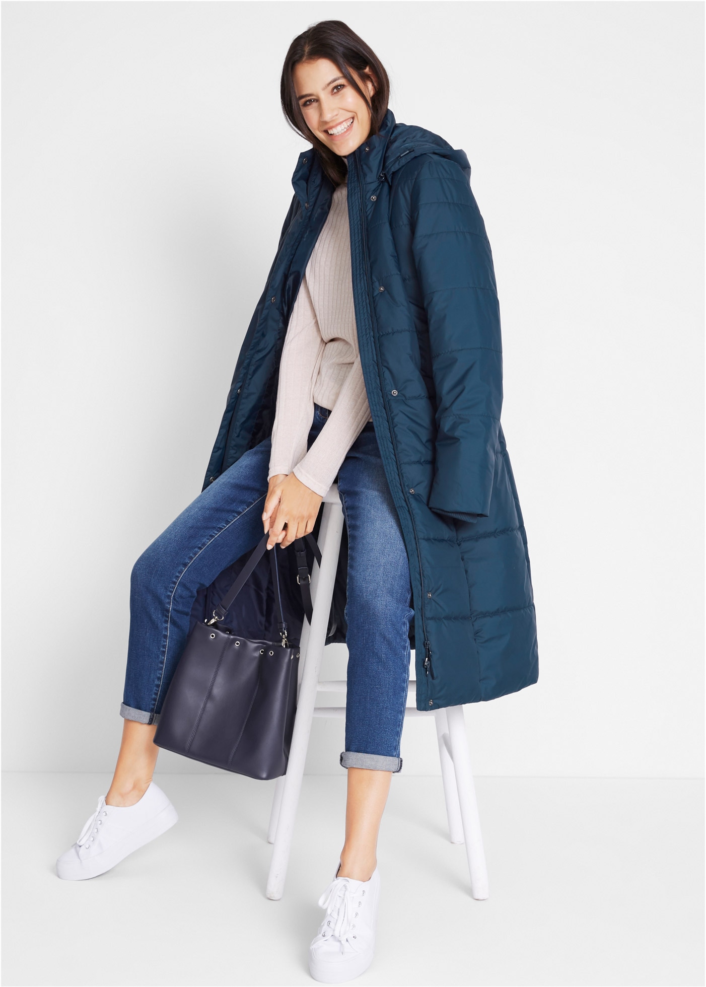 bonprix Steppmantel »Steppmantel mit abnehmbarer Kapuze« mit abnehmbarer Kapuze, mit Eingrifftaschen, mit Stehkragen