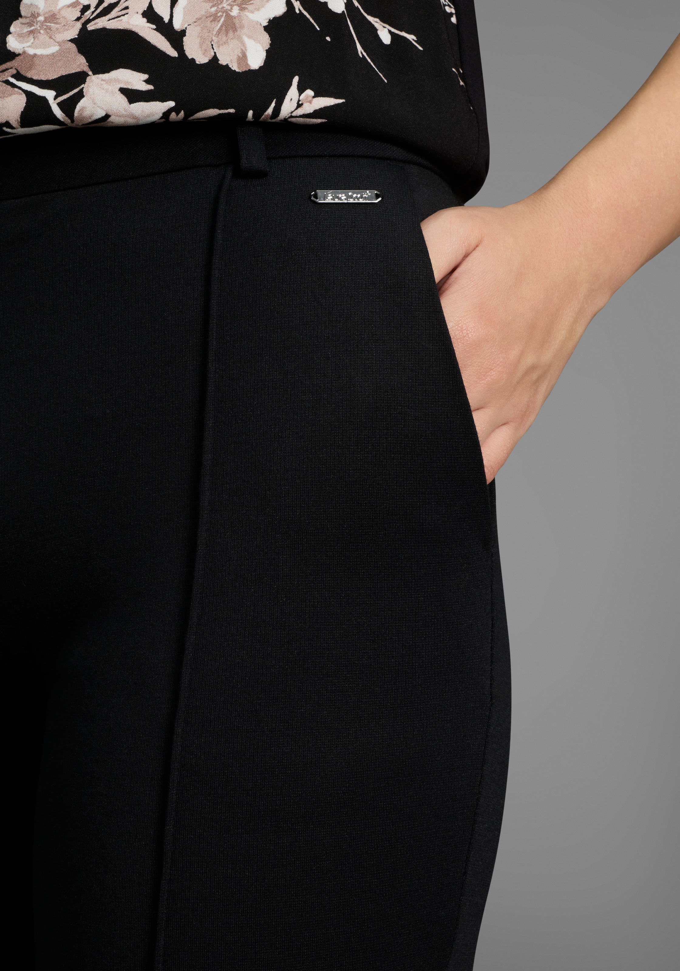Laura Scott Schlaghose, aus elastischer Milano-Ware