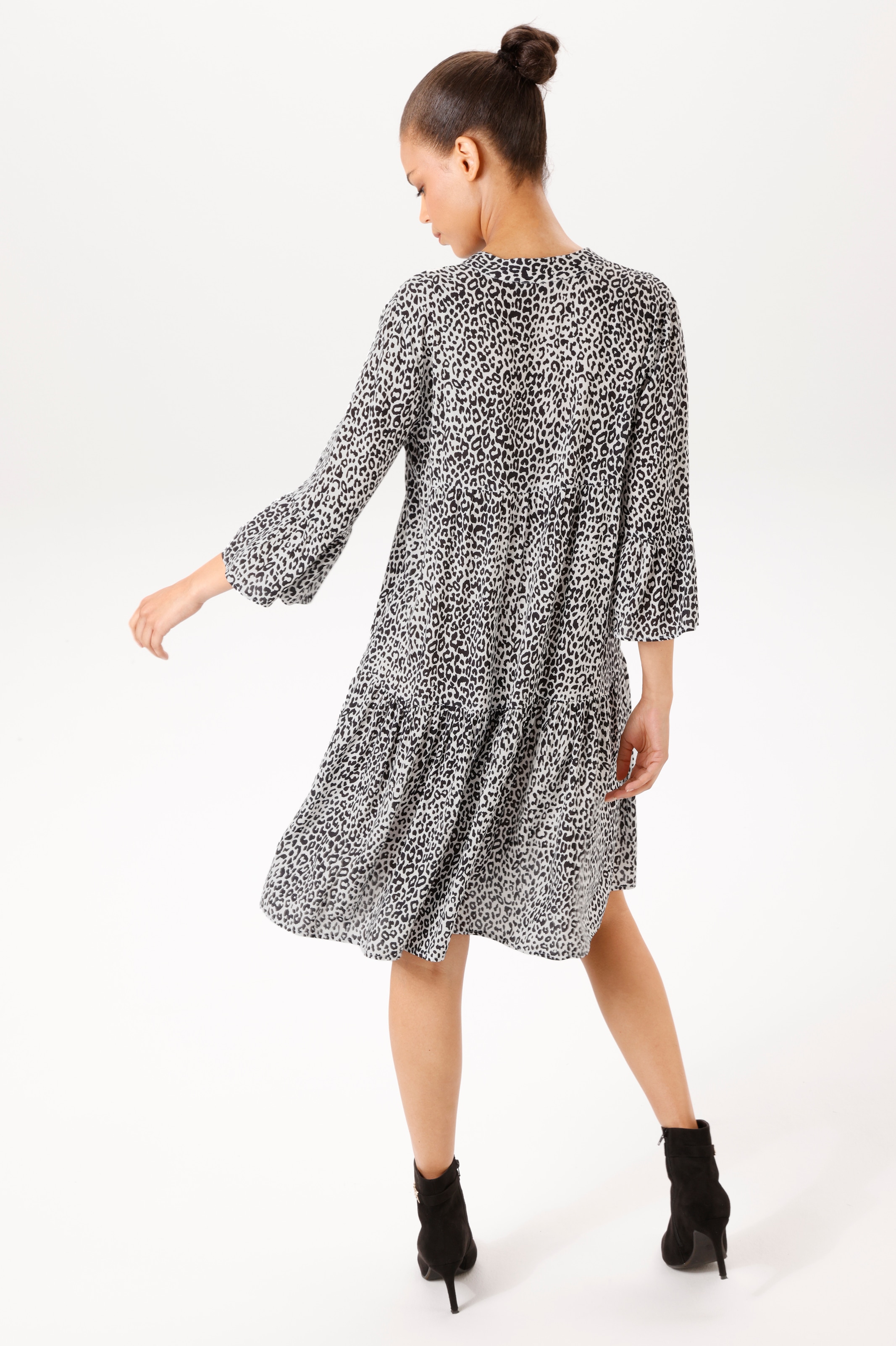 Aniston CASUAL Tunikakleid mit trendigem Leo-Print - NEUE KOLLEKTION